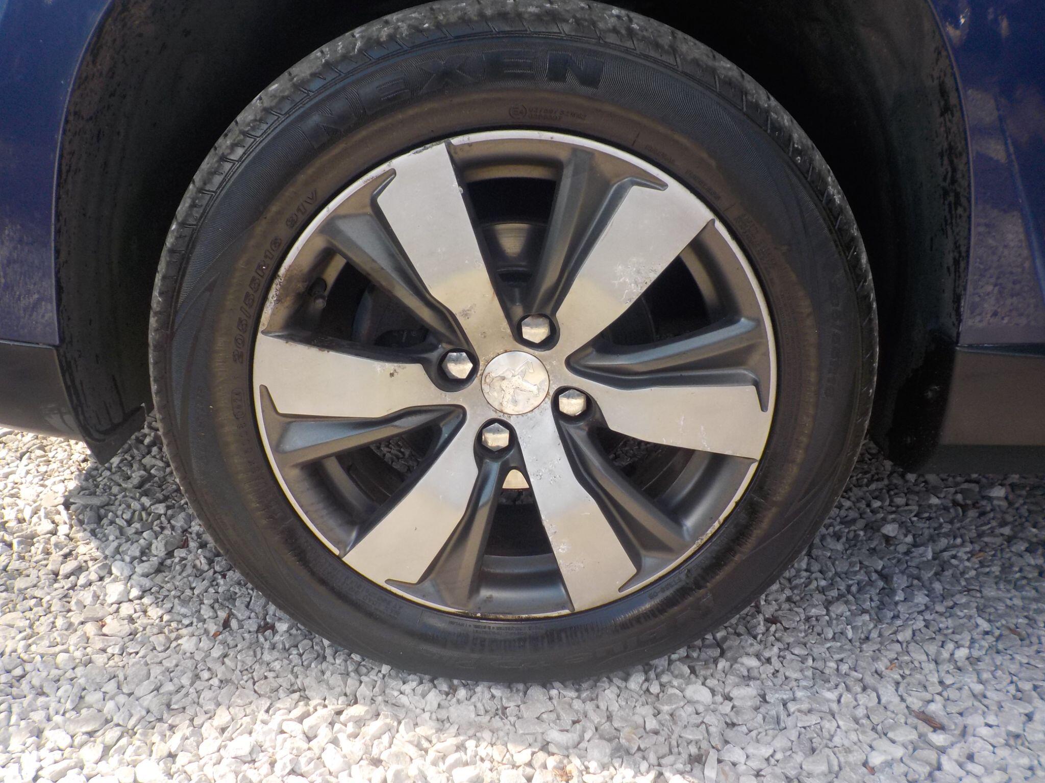 Peugeot 2008 1.6 e-HDi Allure Euro 5 (s/s) 5dr