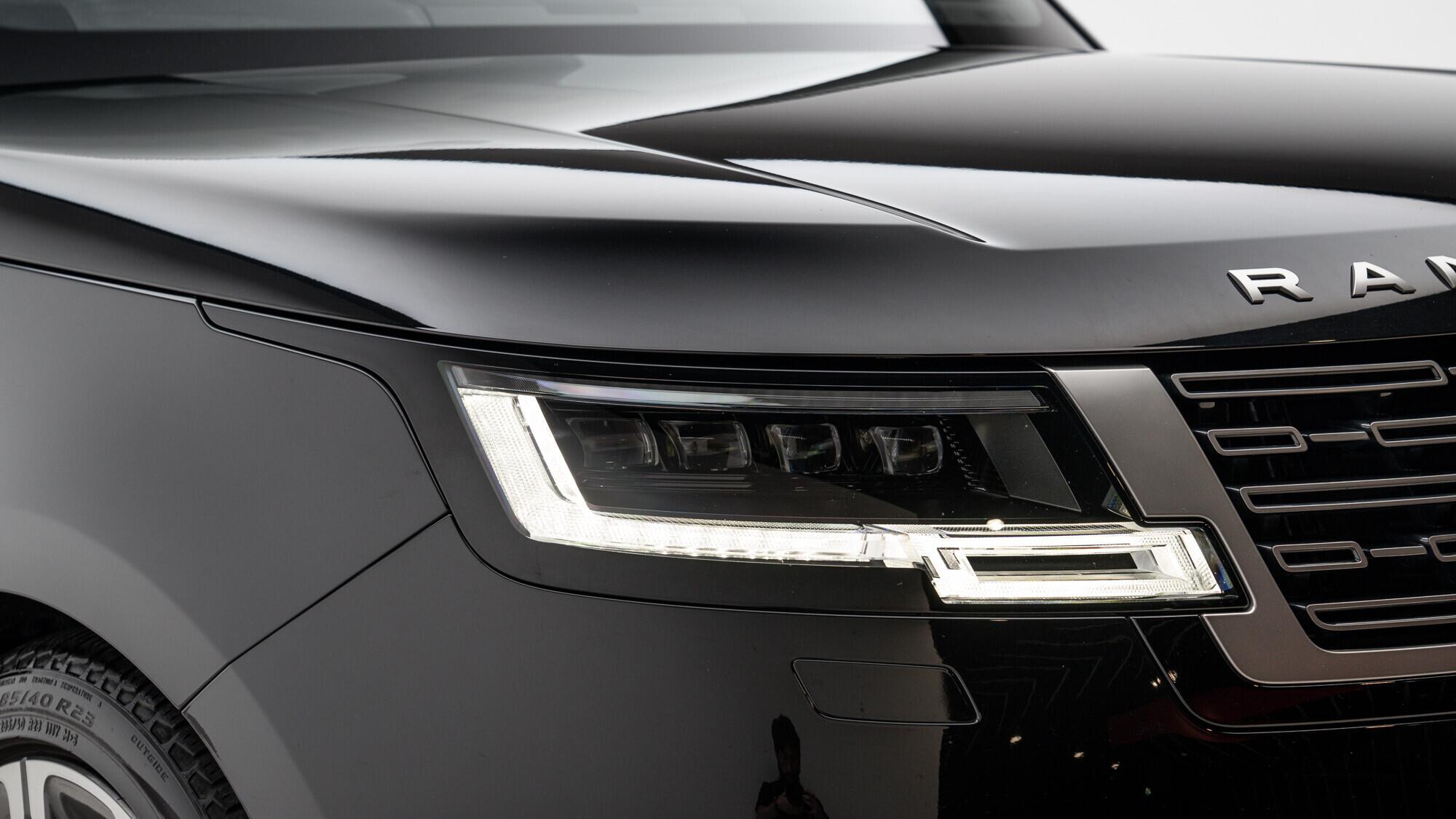 Land Rover Range Rover view 15