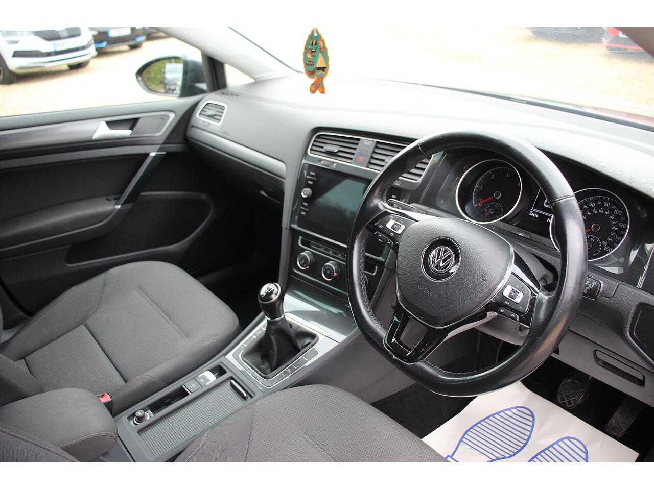 Volkswagen Golf view 11