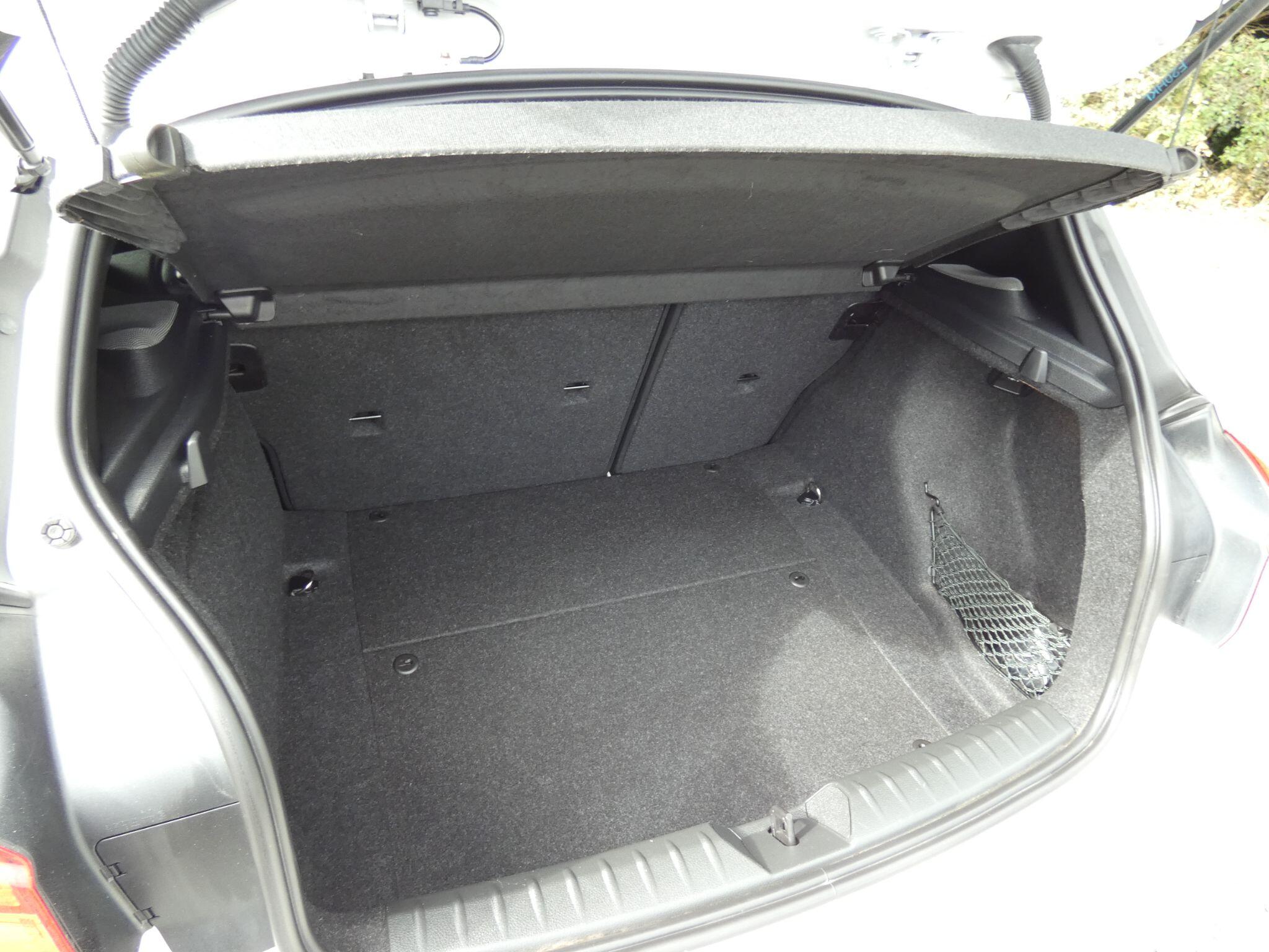 BMW 1 Series view 39