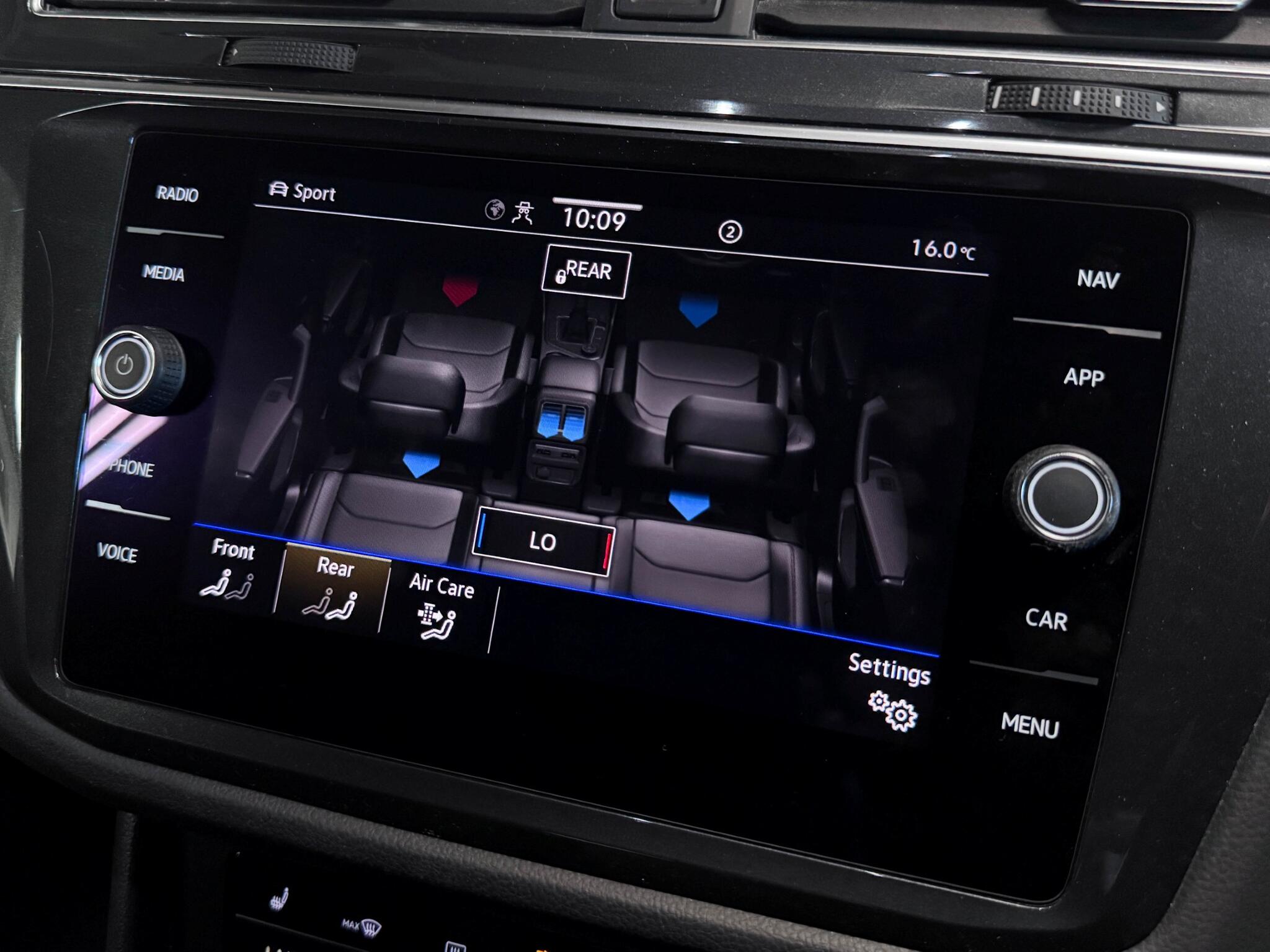 Volkswagen Tiguan view 57