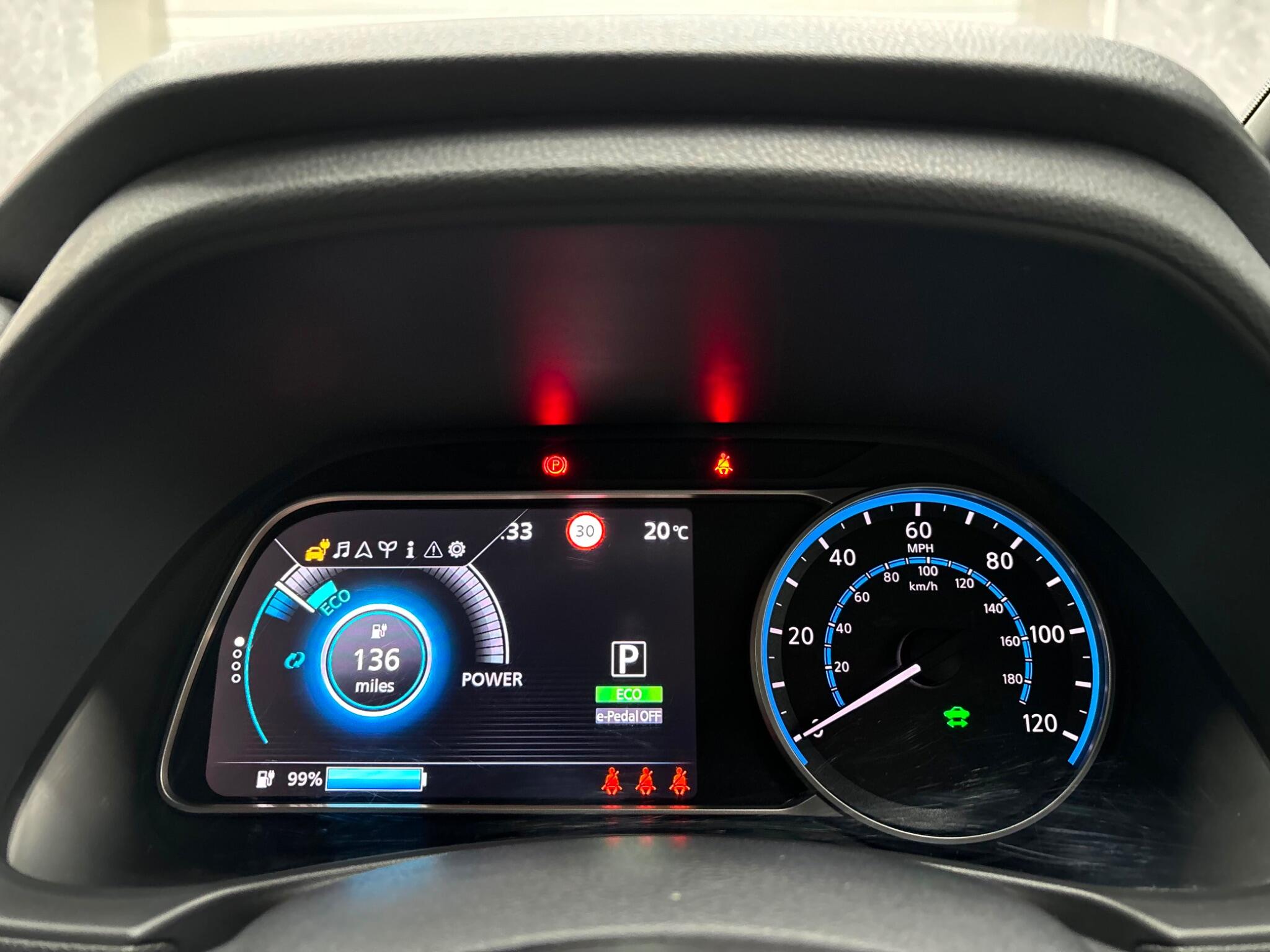 Nissan Leaf view 15