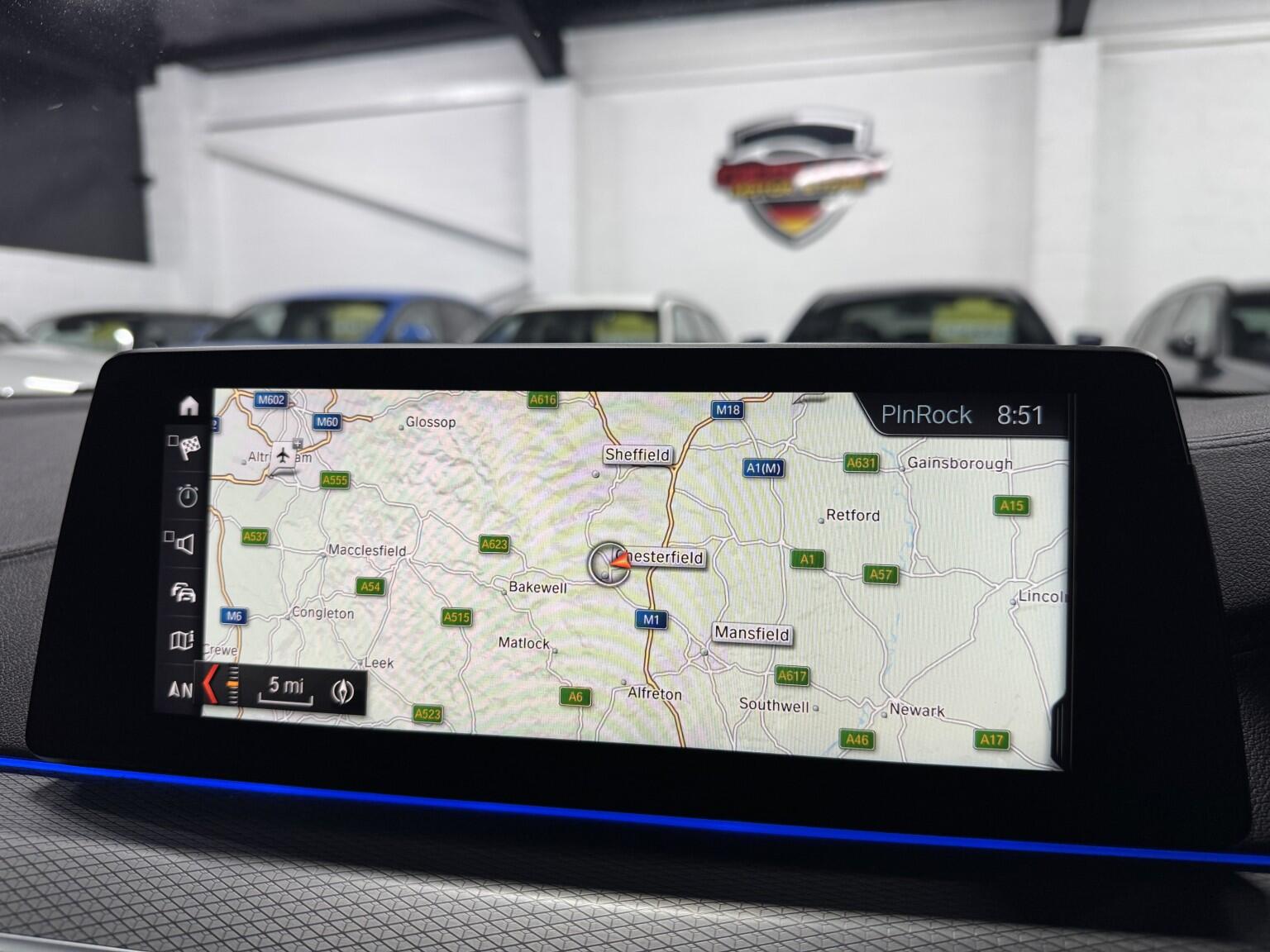 BMW 5 Series view 20