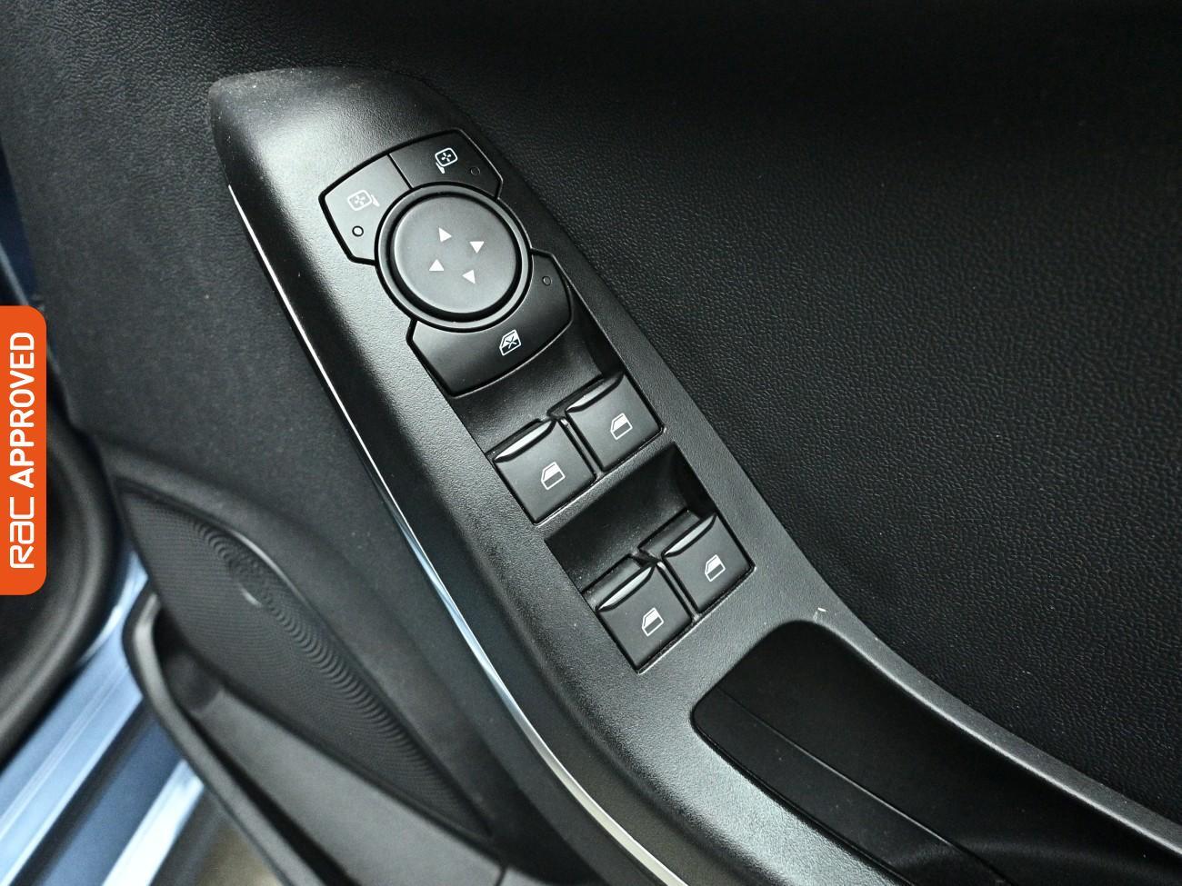 Ford Fiesta view 23