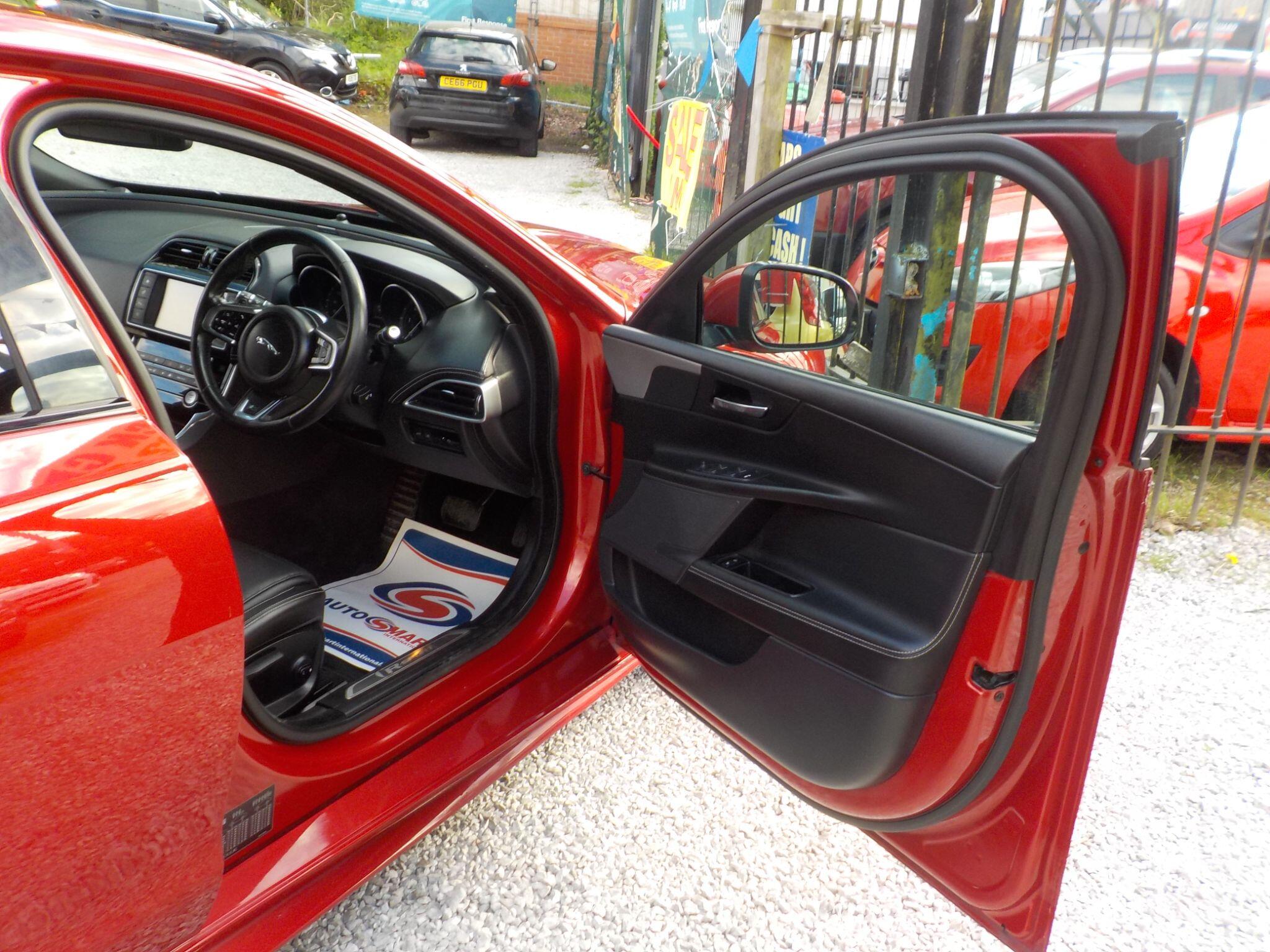 Jaguar XE 2.0d R-Sport Auto Euro 6 (s/s) 4dr