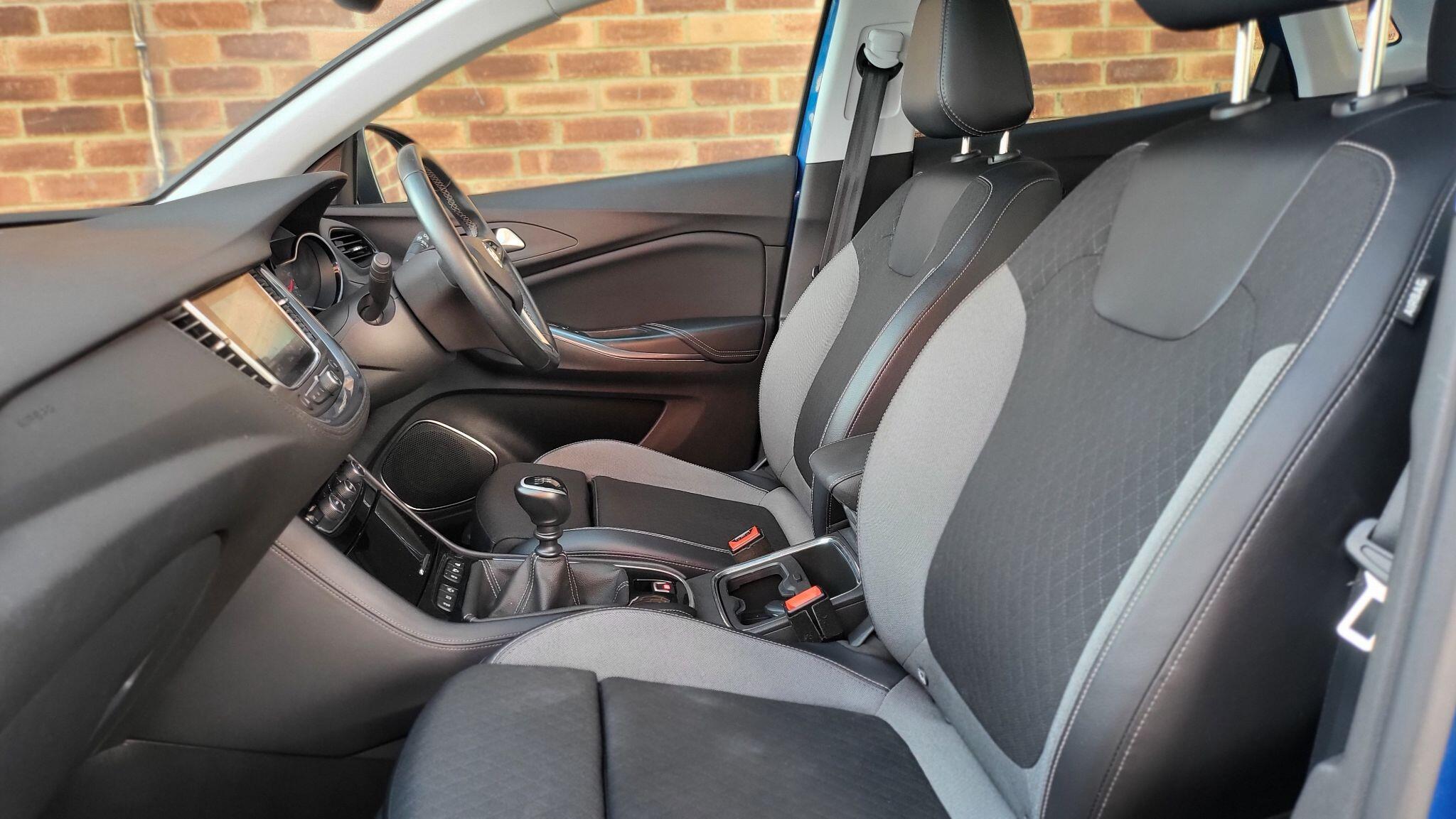 Vauxhall Grandland X view 32