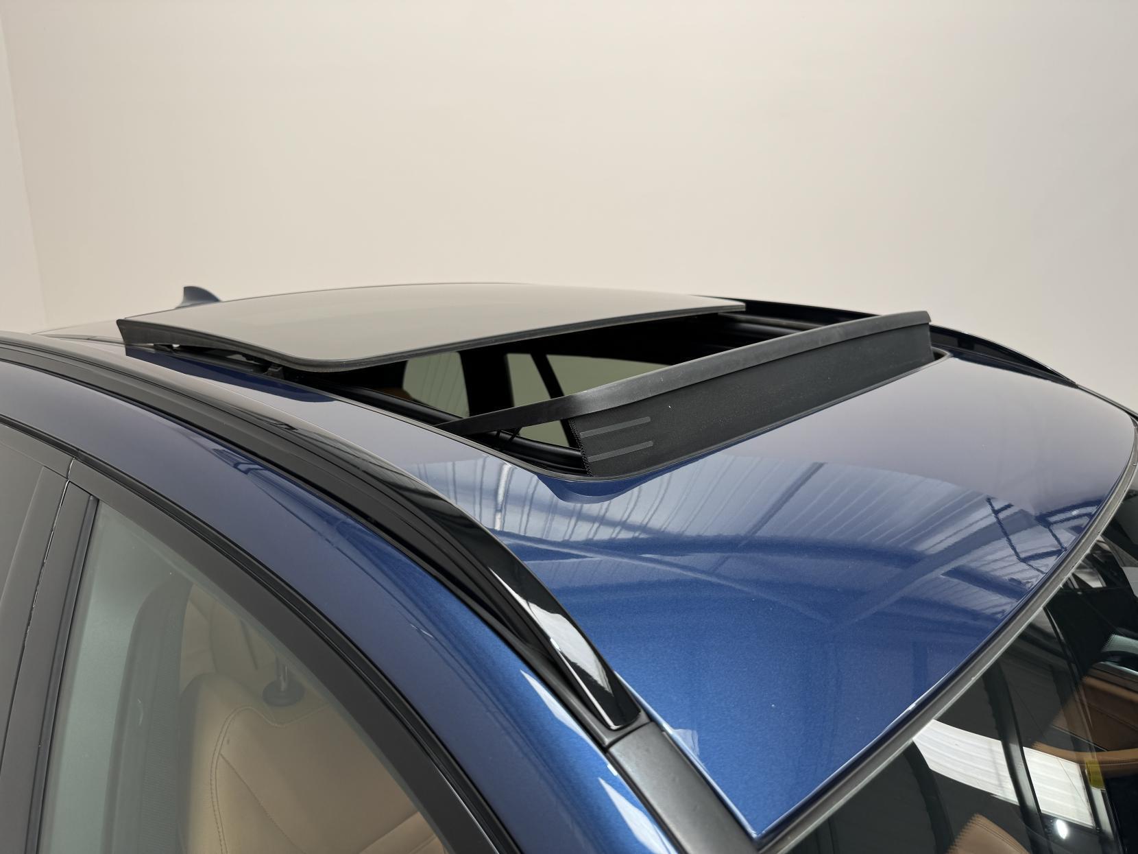 BMW X3 view 3