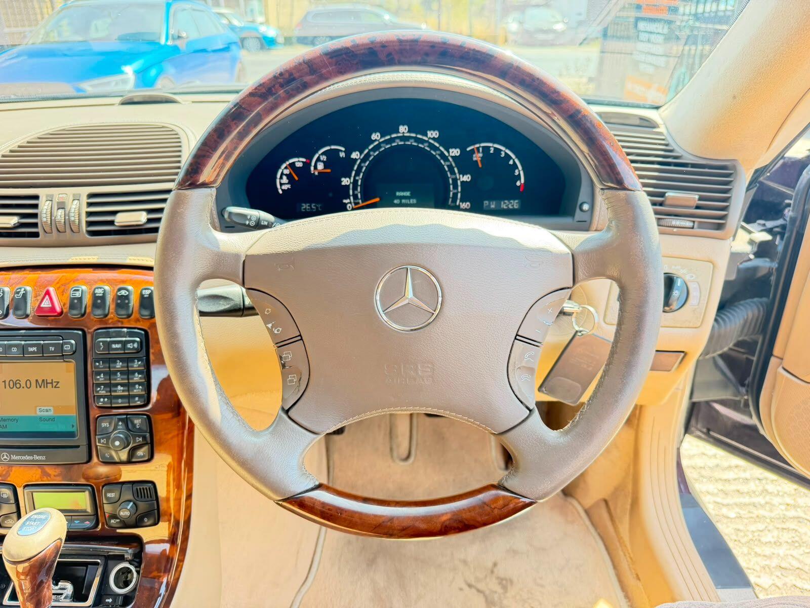 Mercedes-Benz CL view 17