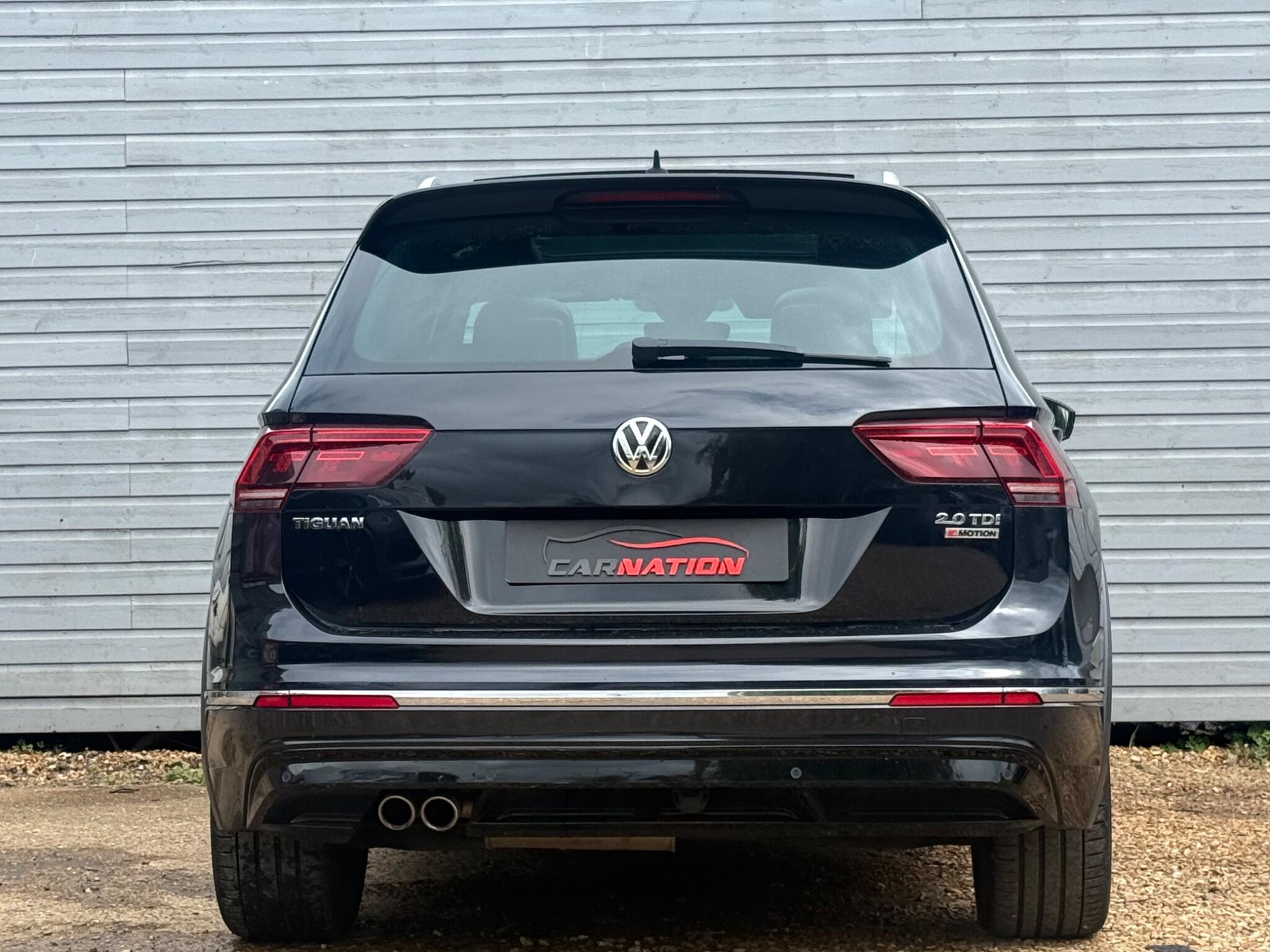 Volkswagen Tiguan view 9