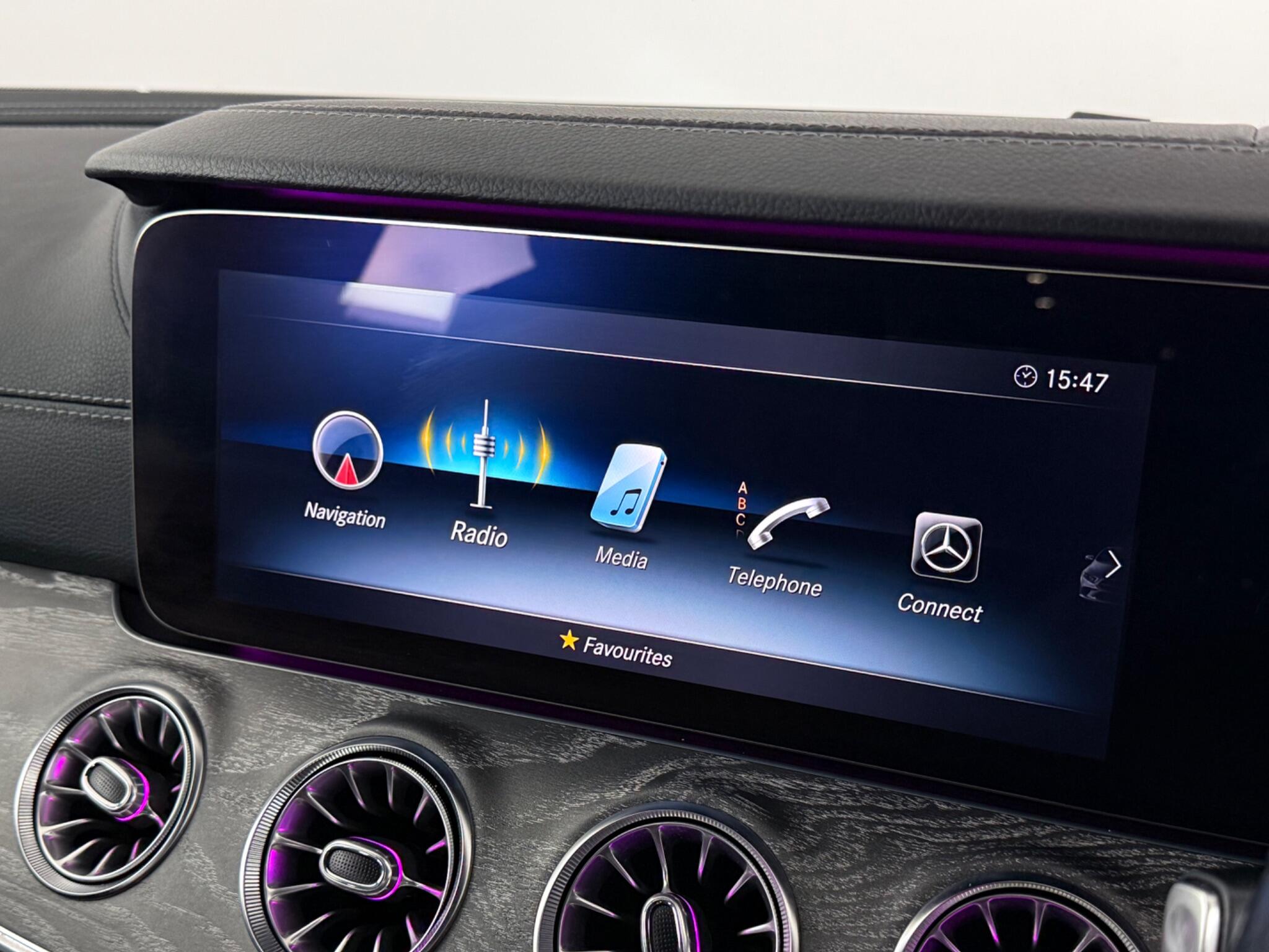Mercedes-Benz CLS view 26