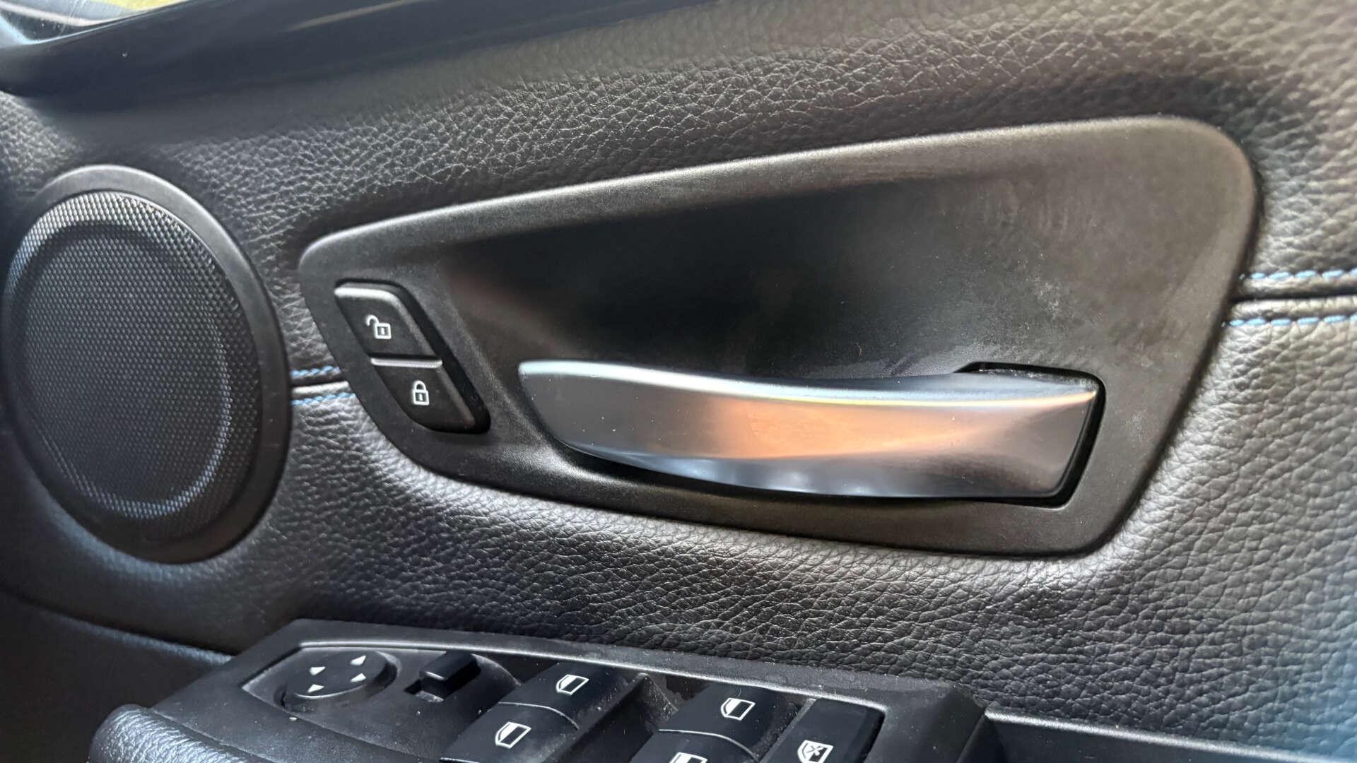 BMW 2 Series view 23