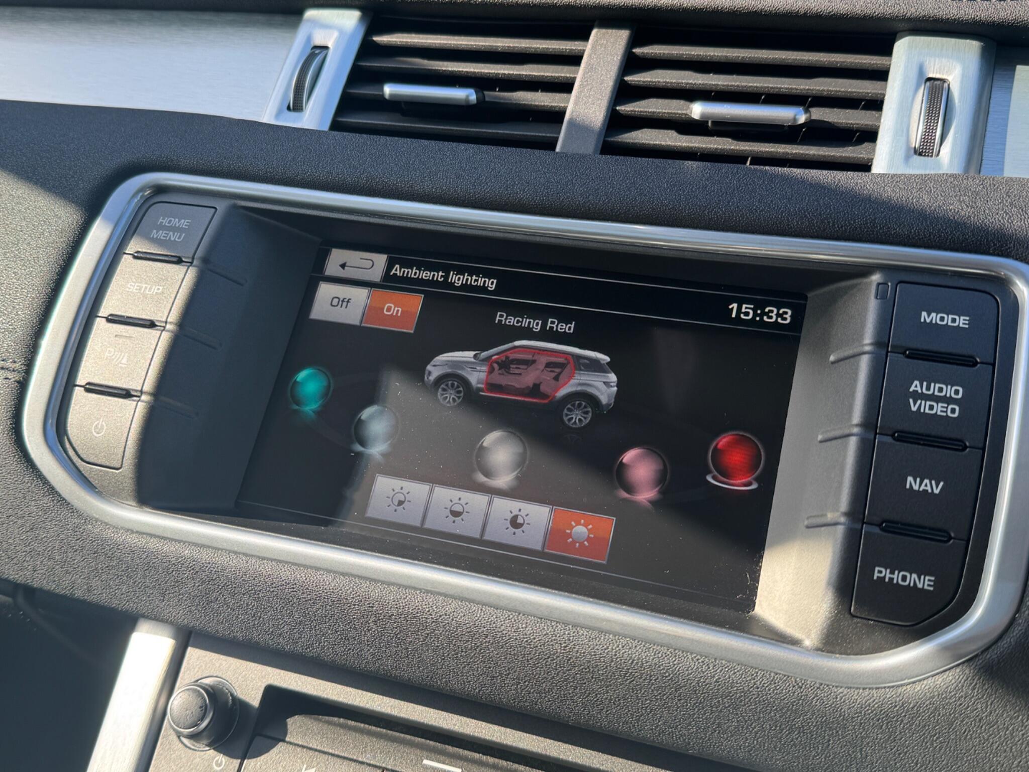 Land Rover Range Rover Evoque view 35