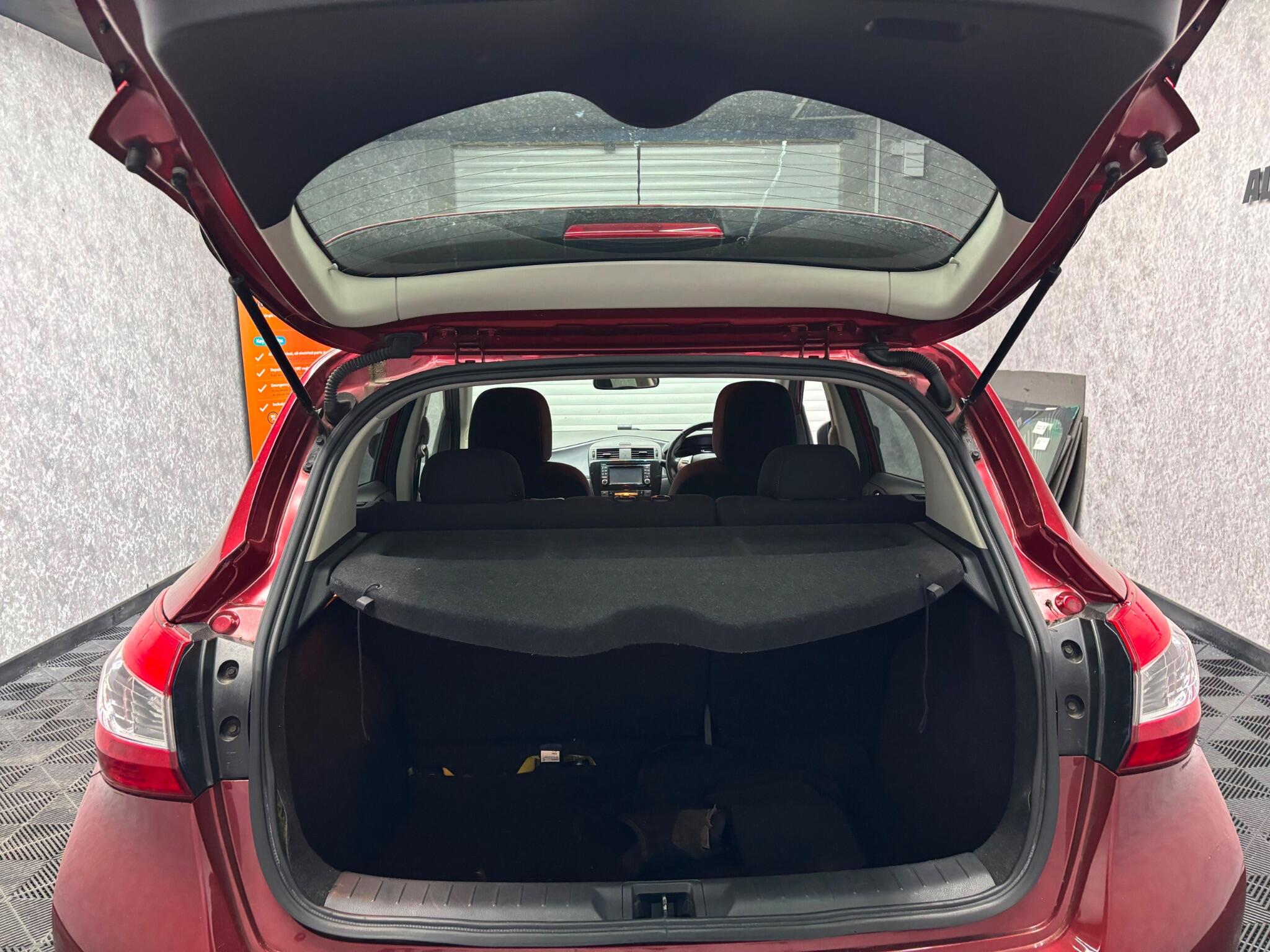 Nissan Pulsar view 24