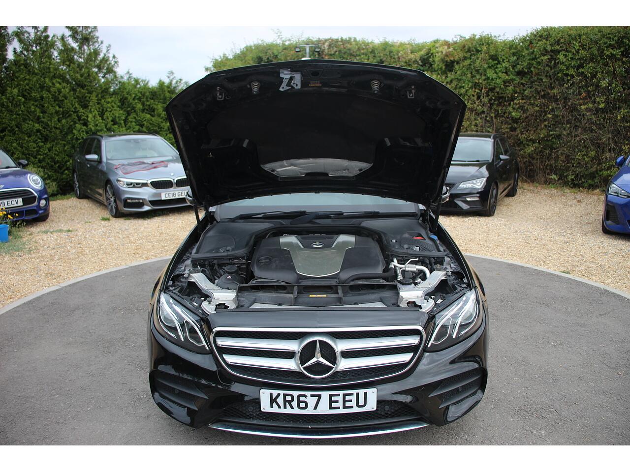 Mercedes-Benz E Class view 48