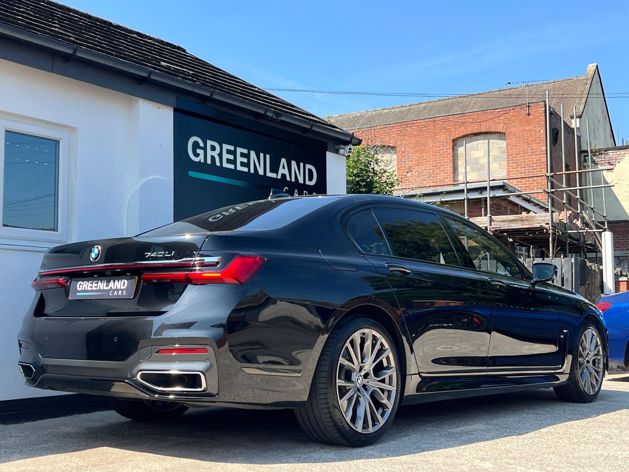 BMW 7 Series view 34