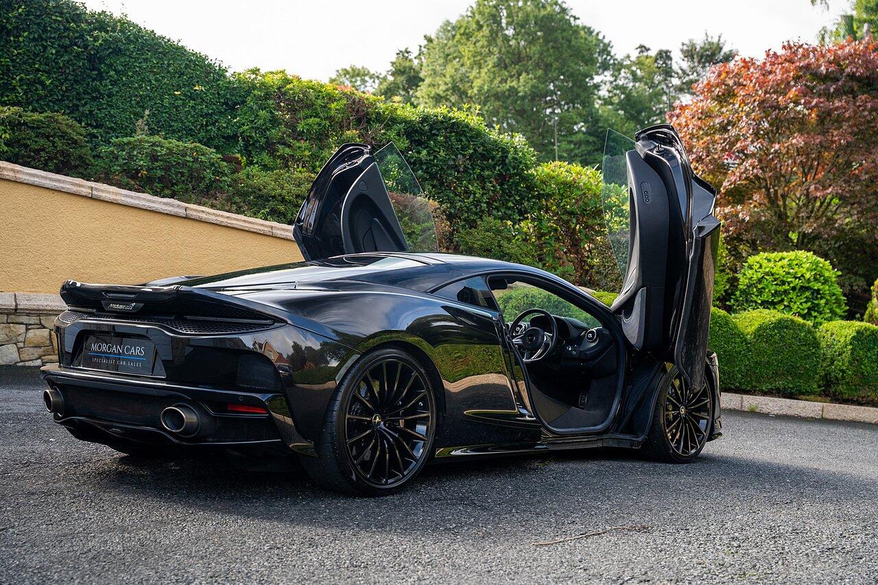 McLaren GT view 96