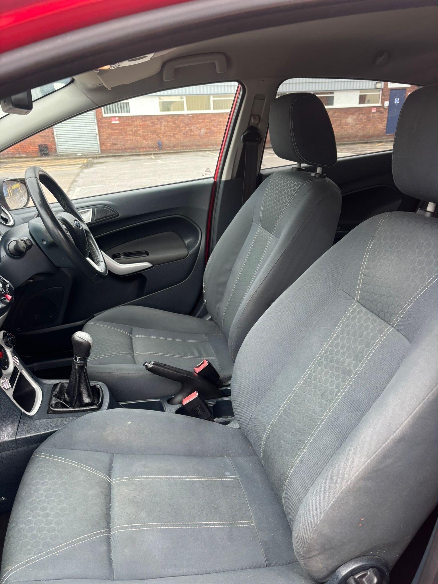 Ford Fiesta view 49