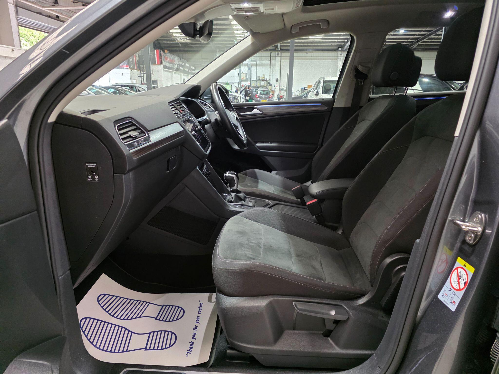 Volkswagen Tiguan Allspace view 30