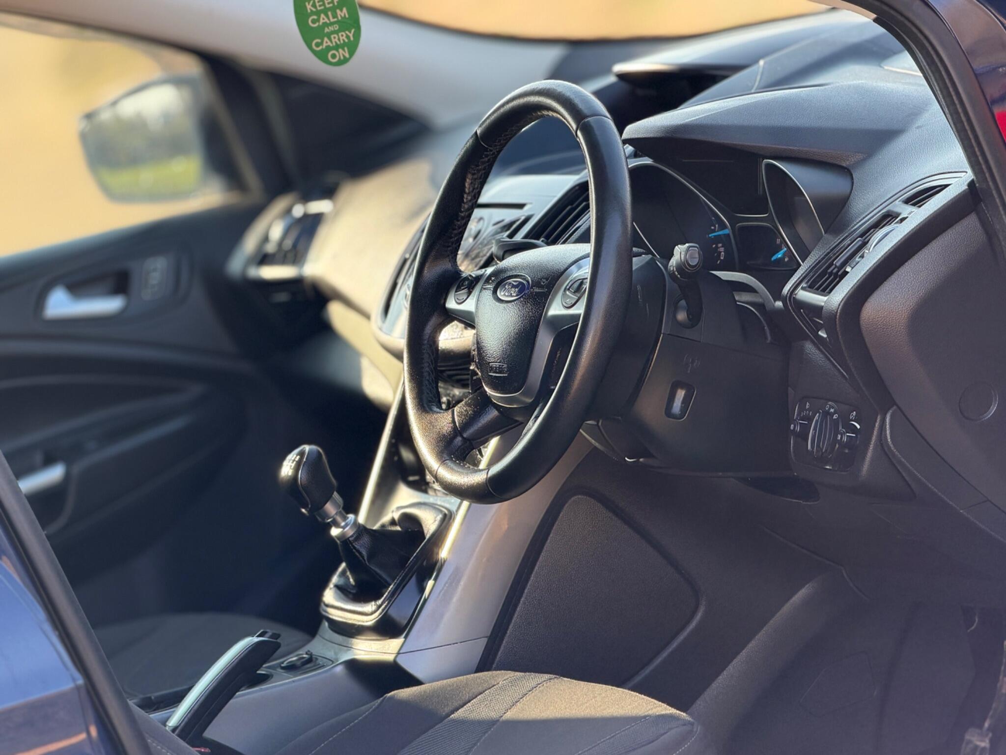 2013 Ford Kuga 2.0 TDCi Zetec 2WD Euro 5 5dr image 21