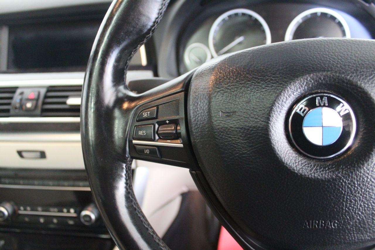 BMW 5 Series view 48