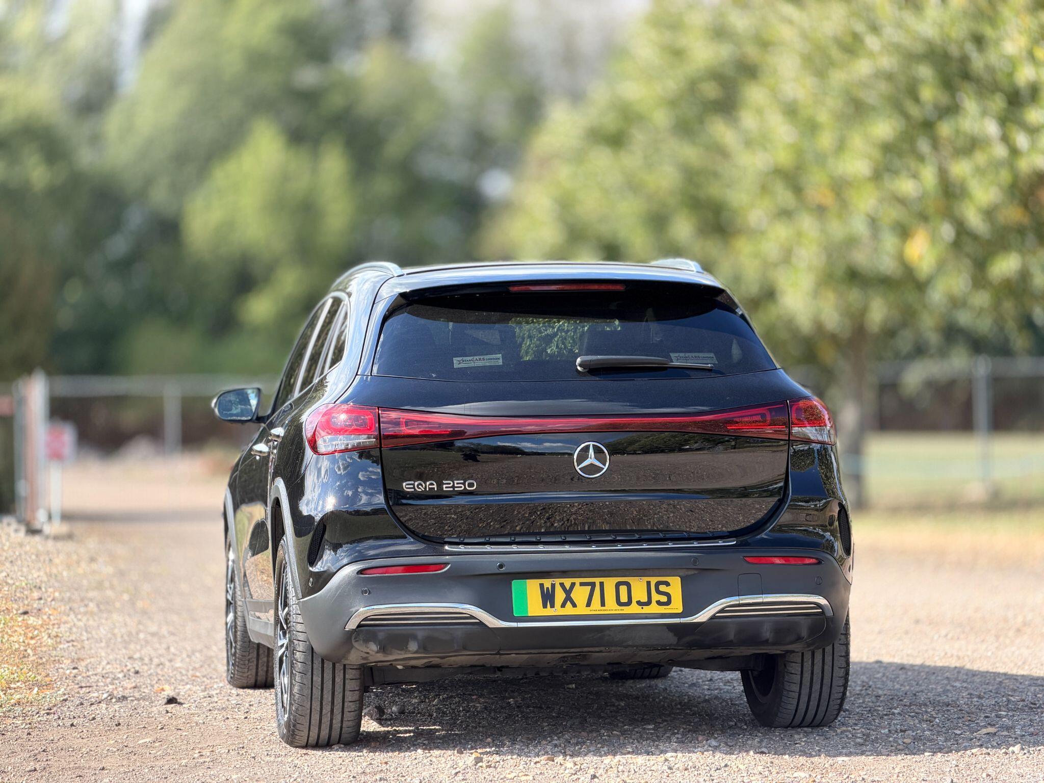Mercedes-Benz EQA view 11