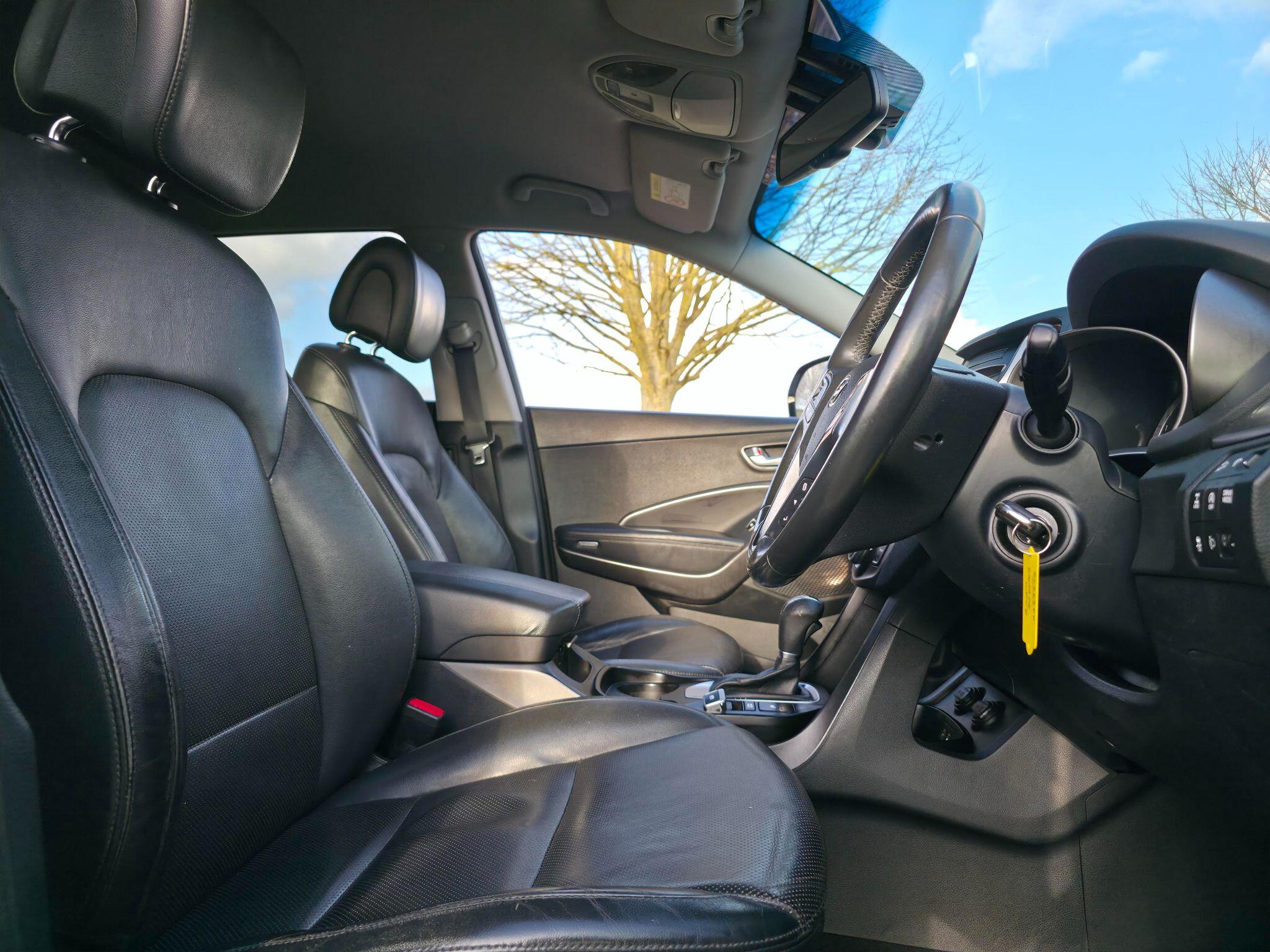 Hyundai Santa Fe view 23