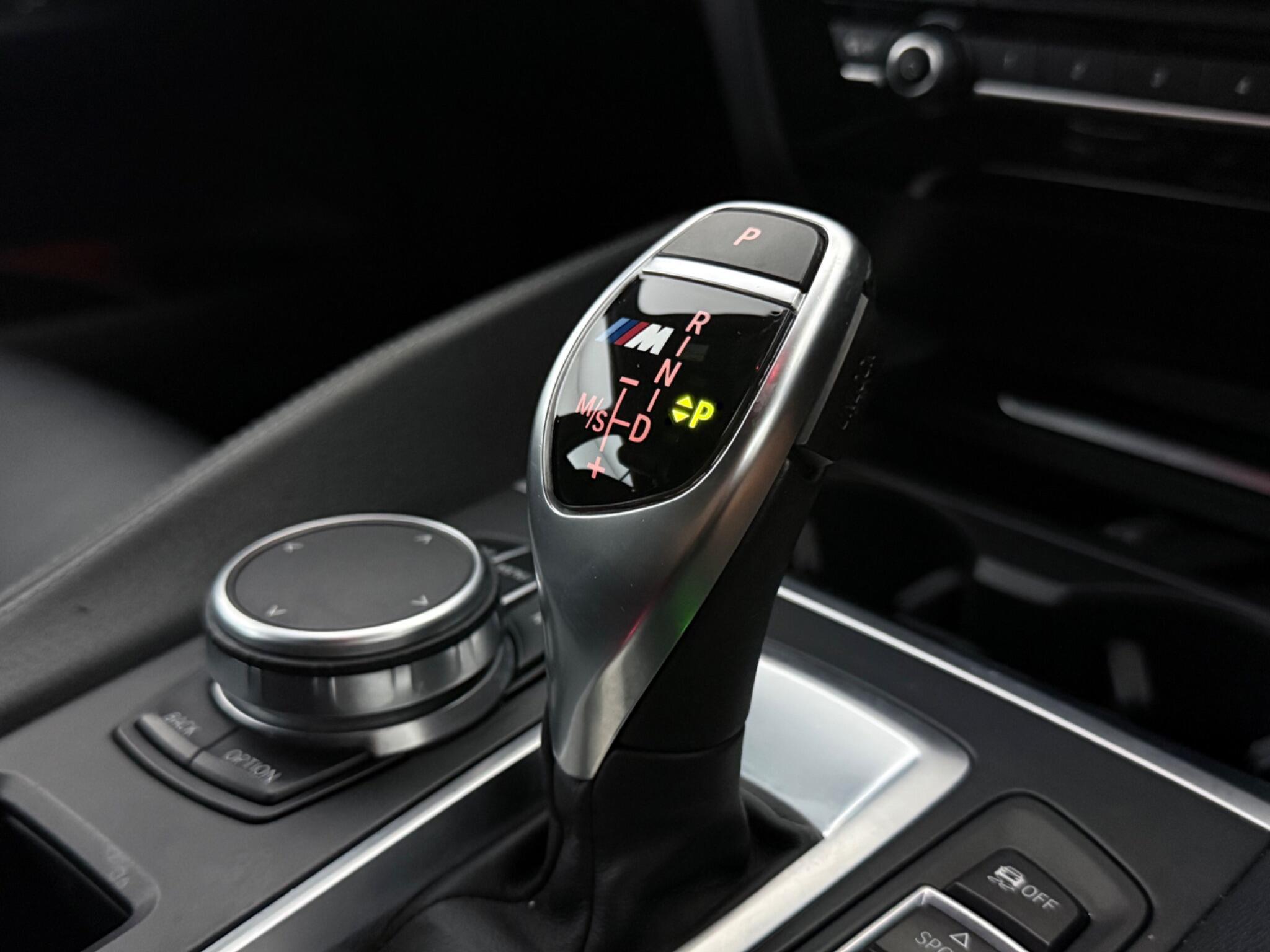 BMW X6 view 29