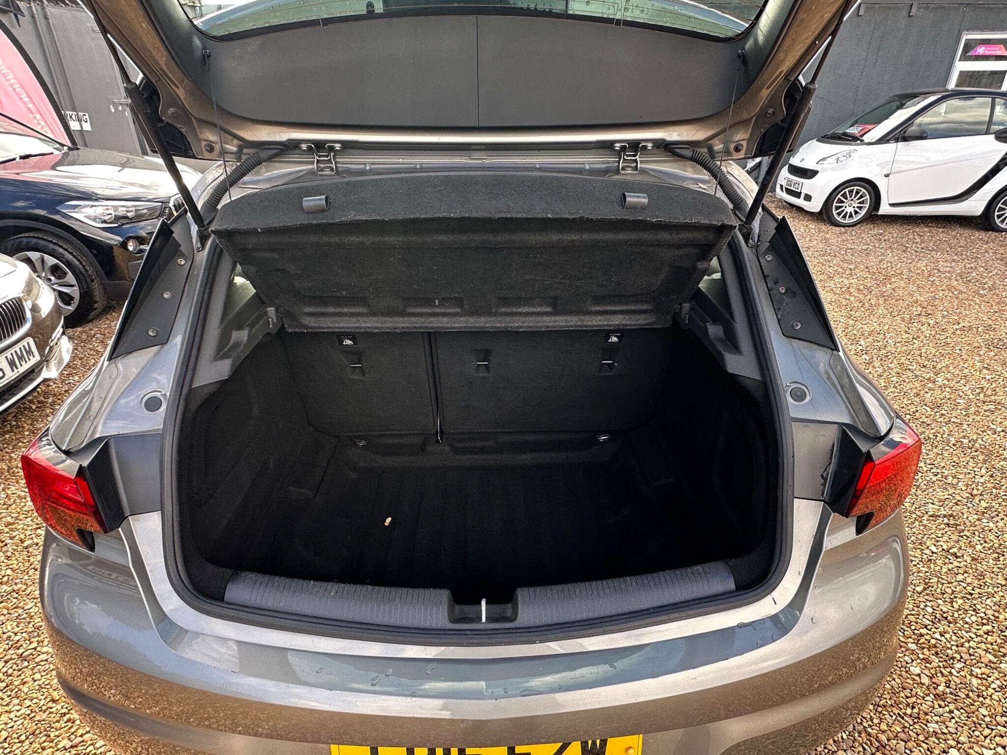Vauxhall Astra view 26