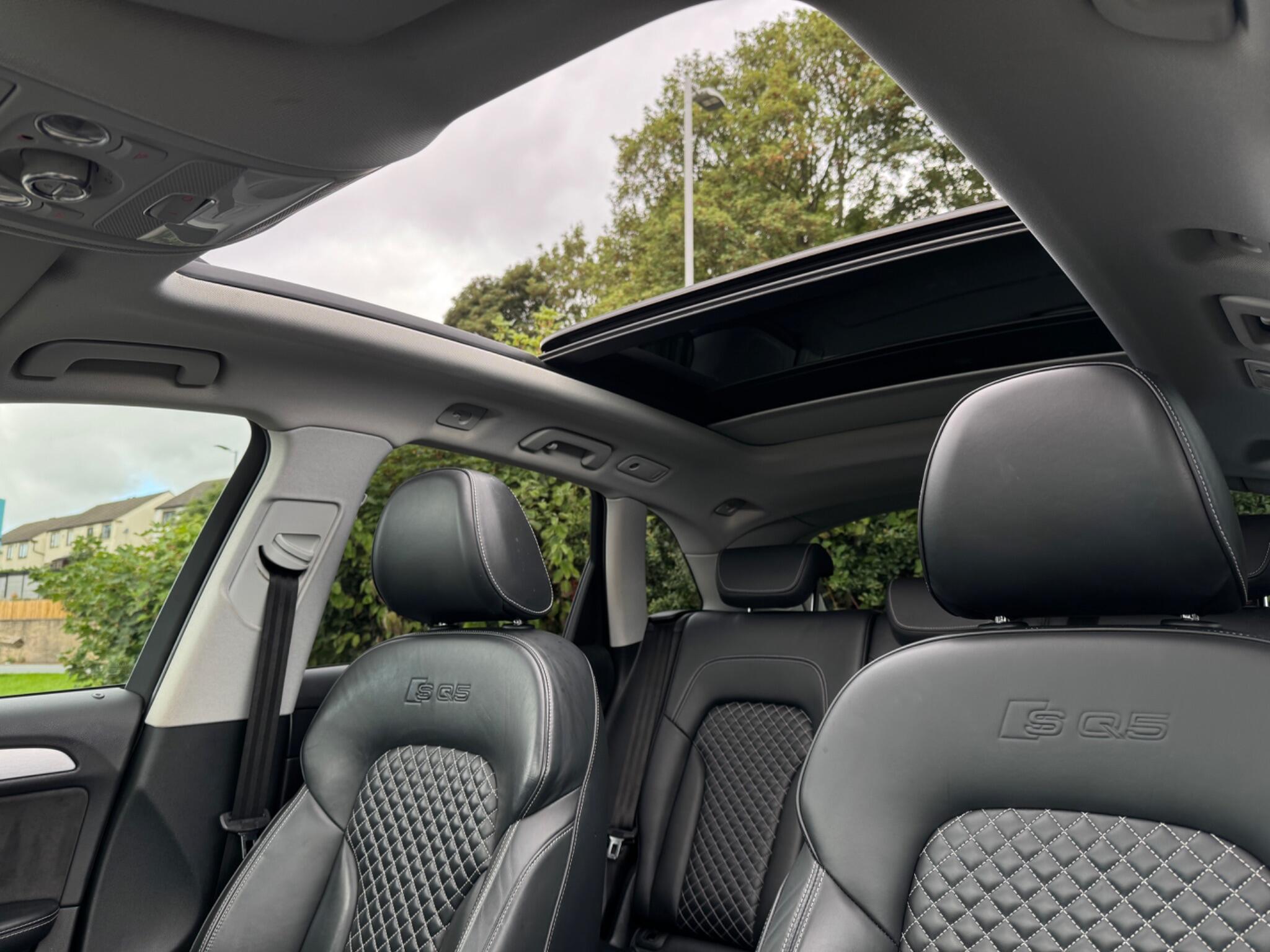 Audi SQ5 view 44