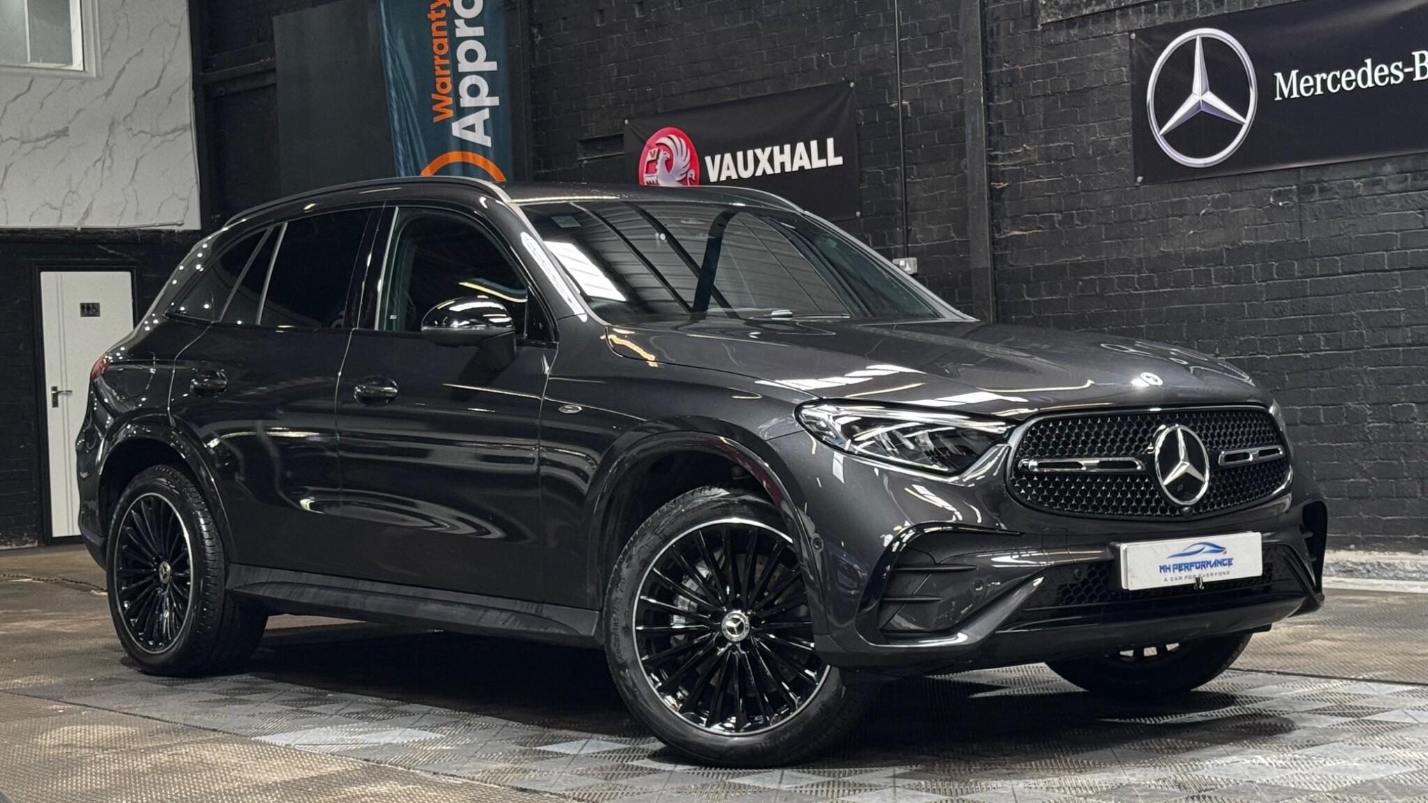 Mercedes-Benz GLC view 3