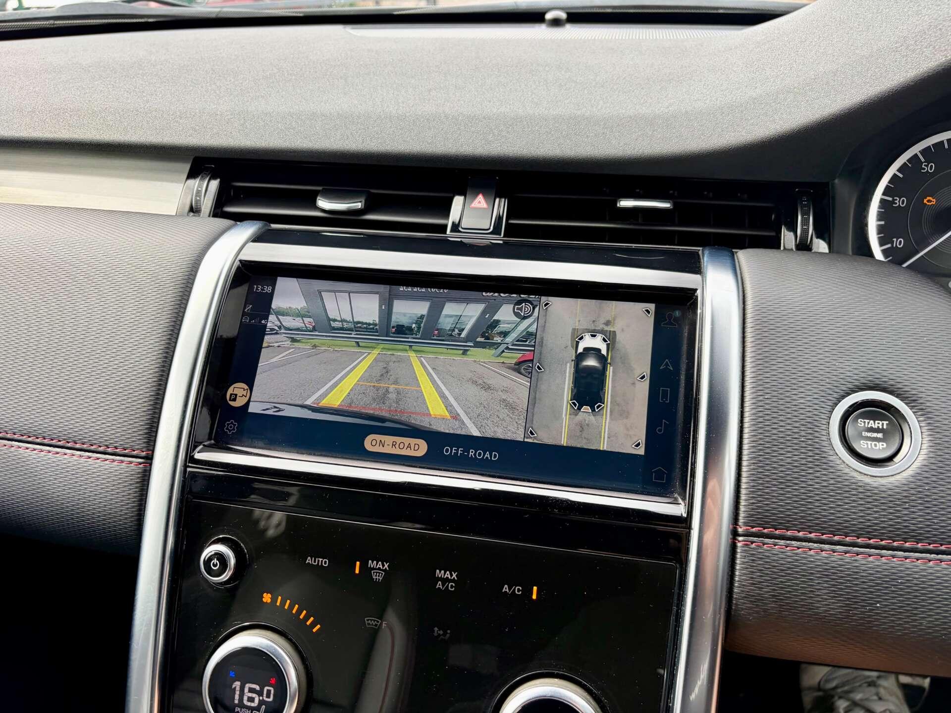 Land Rover Discovery Sport view 52