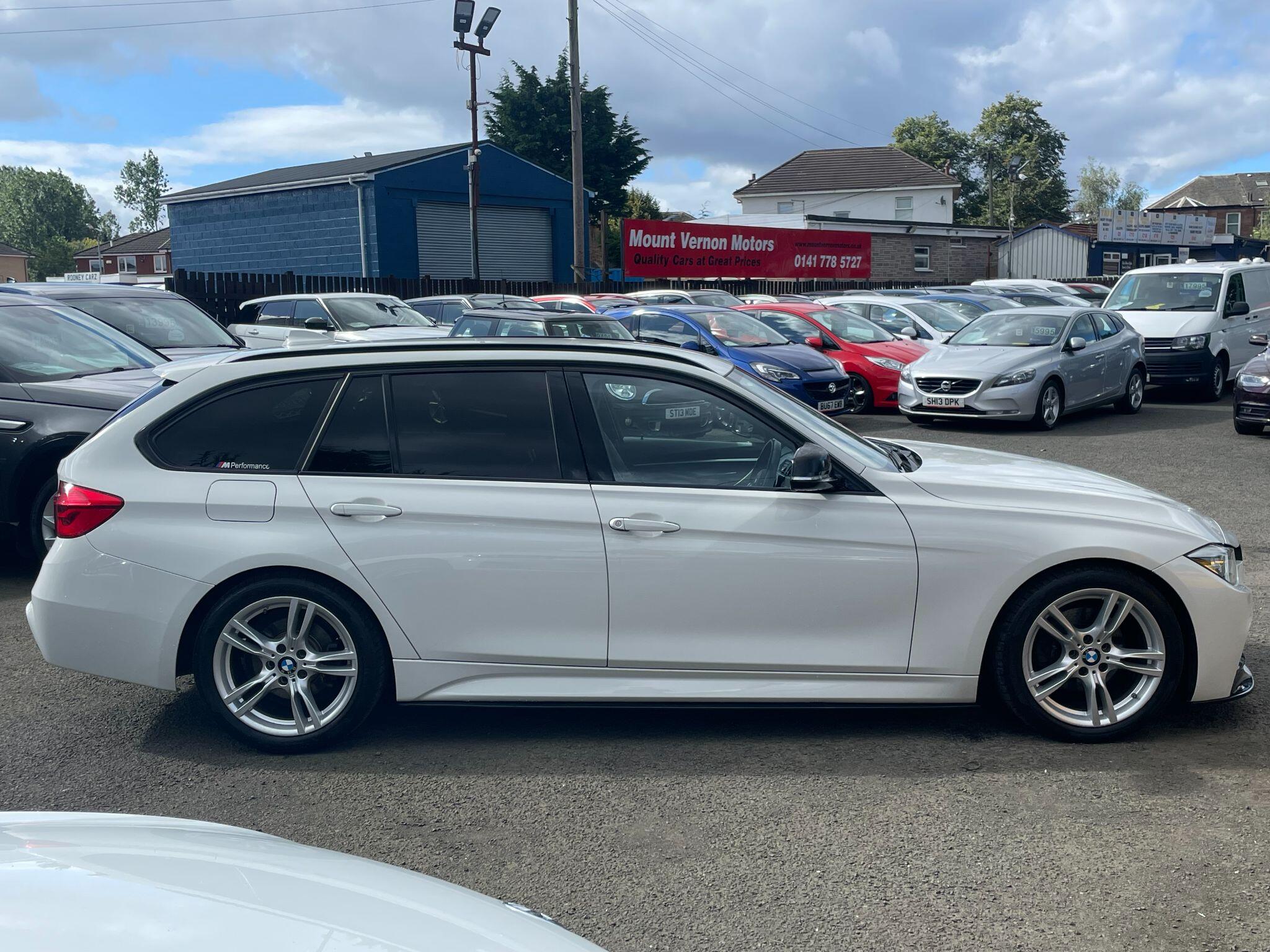 BMW 3 Series view 15