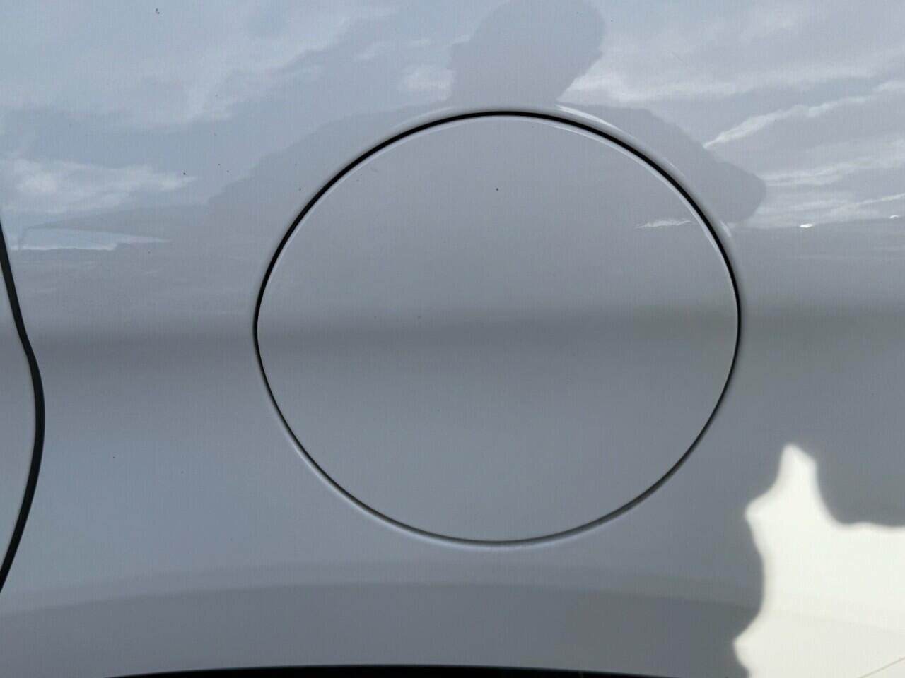 Peugeot 2008 view 45