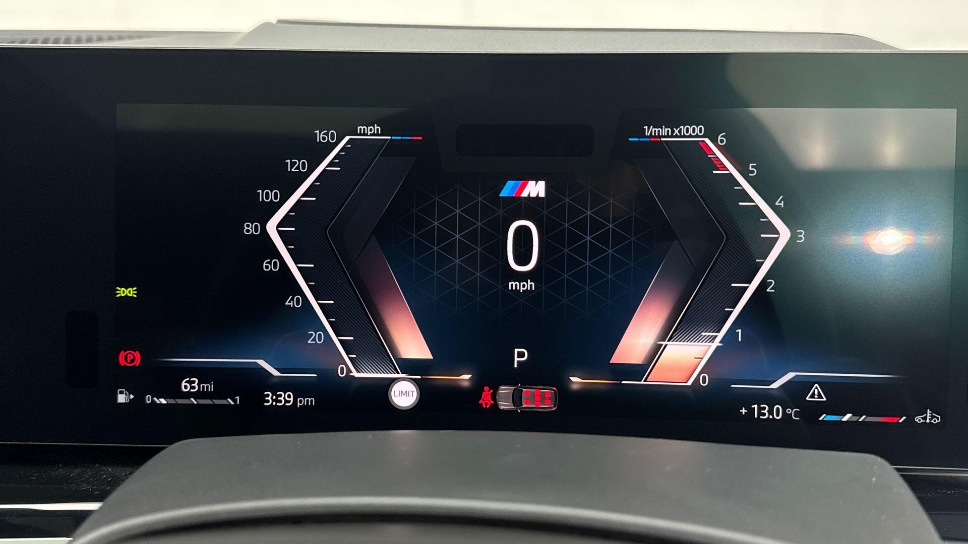 BMW X7 view 17