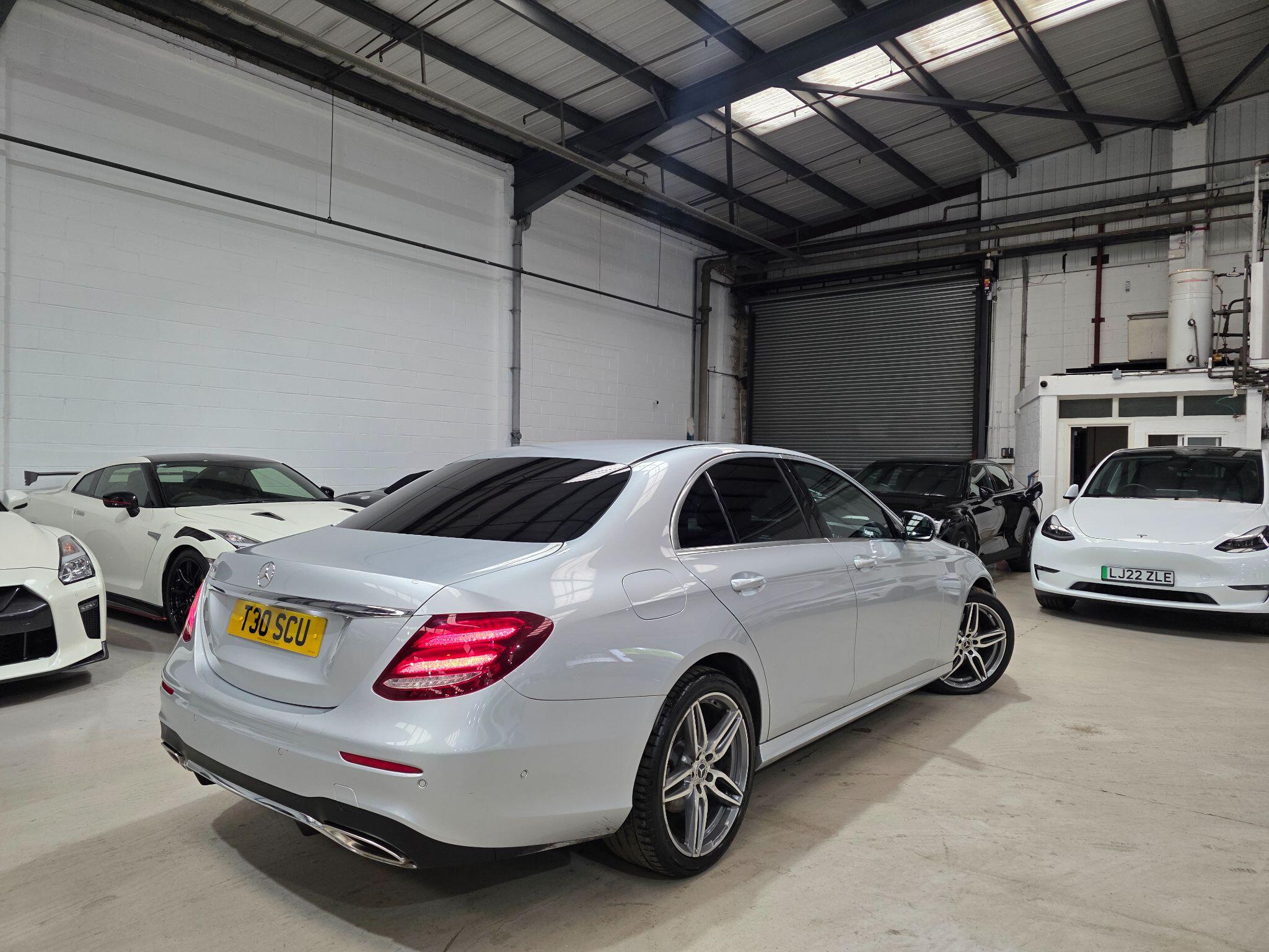 Mercedes-Benz E-Class view 28