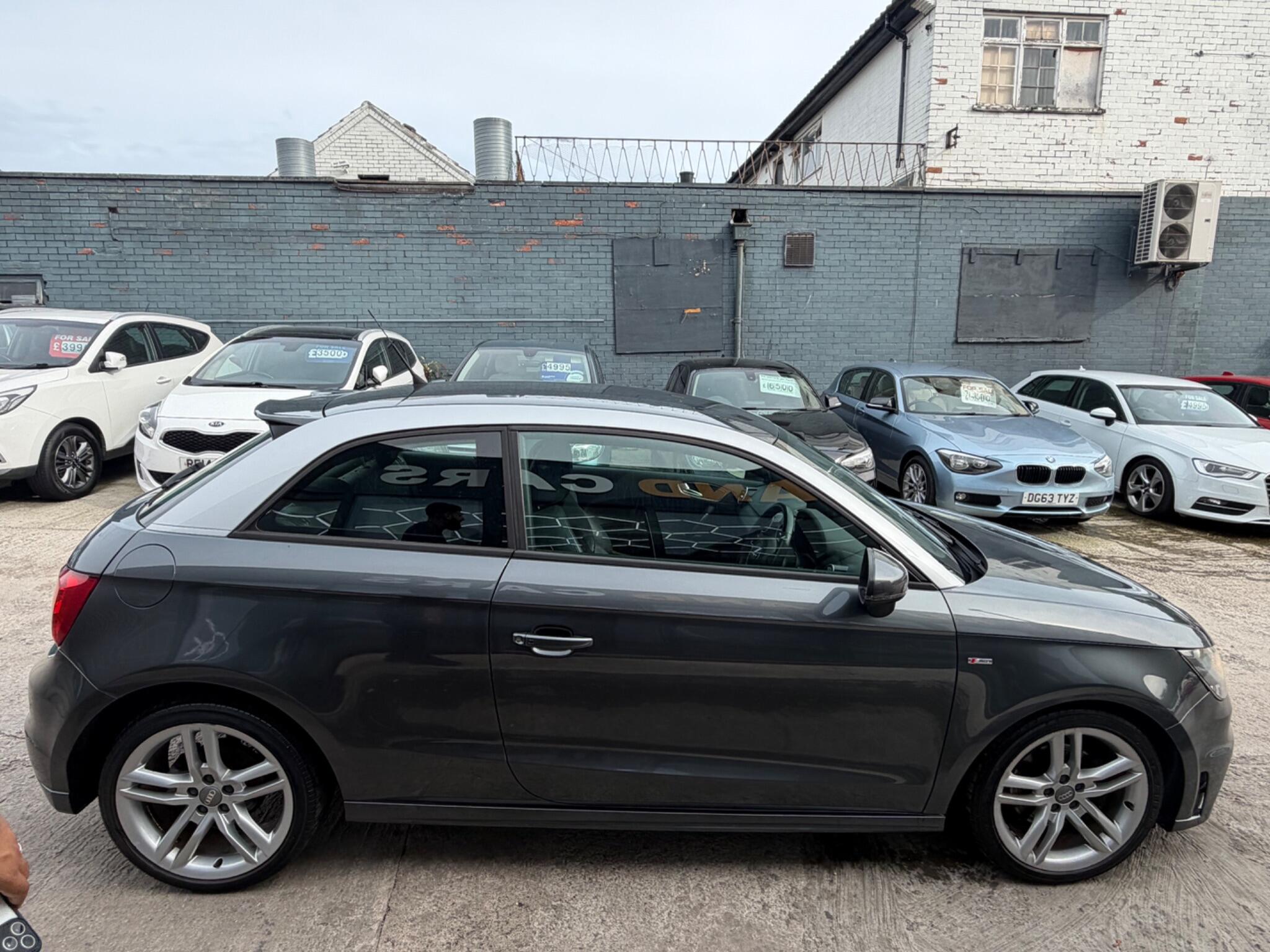 Audi A1 view 8