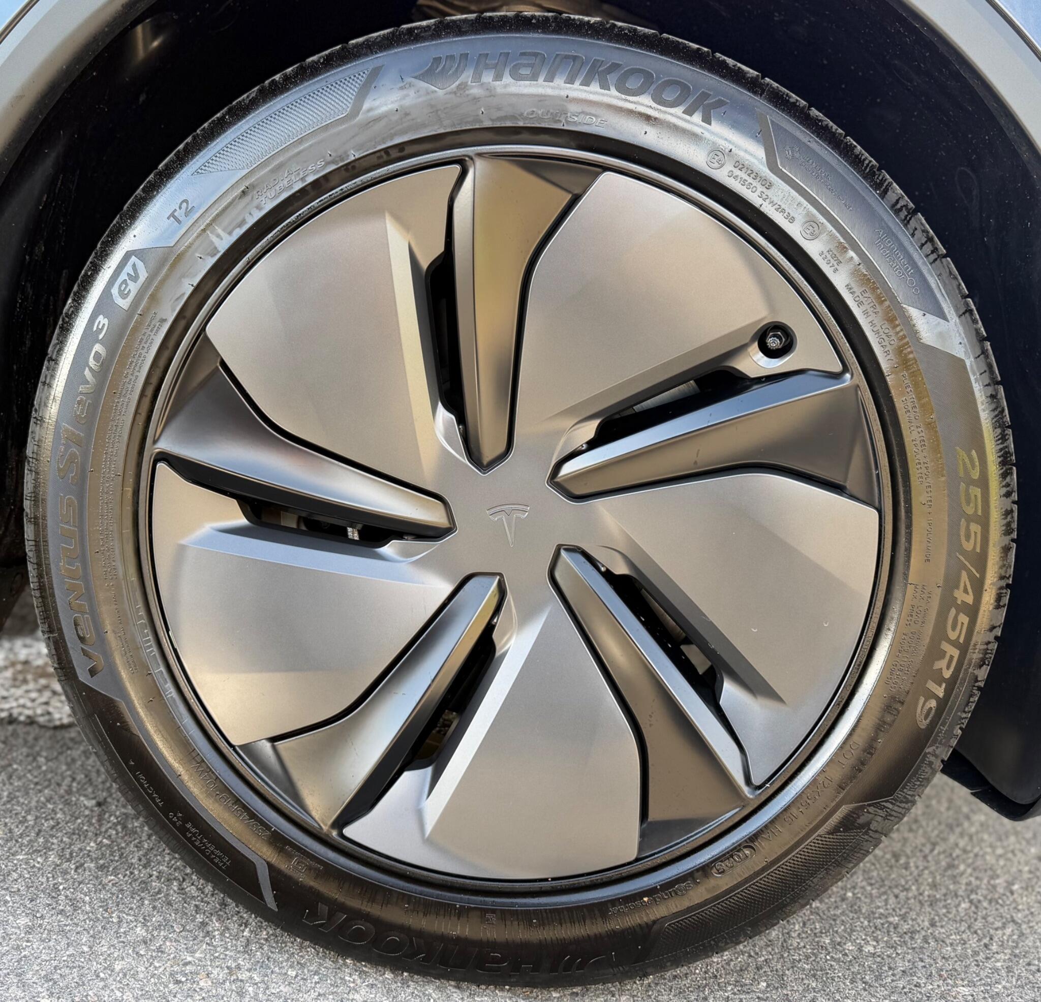 Tesla Model Y view 62