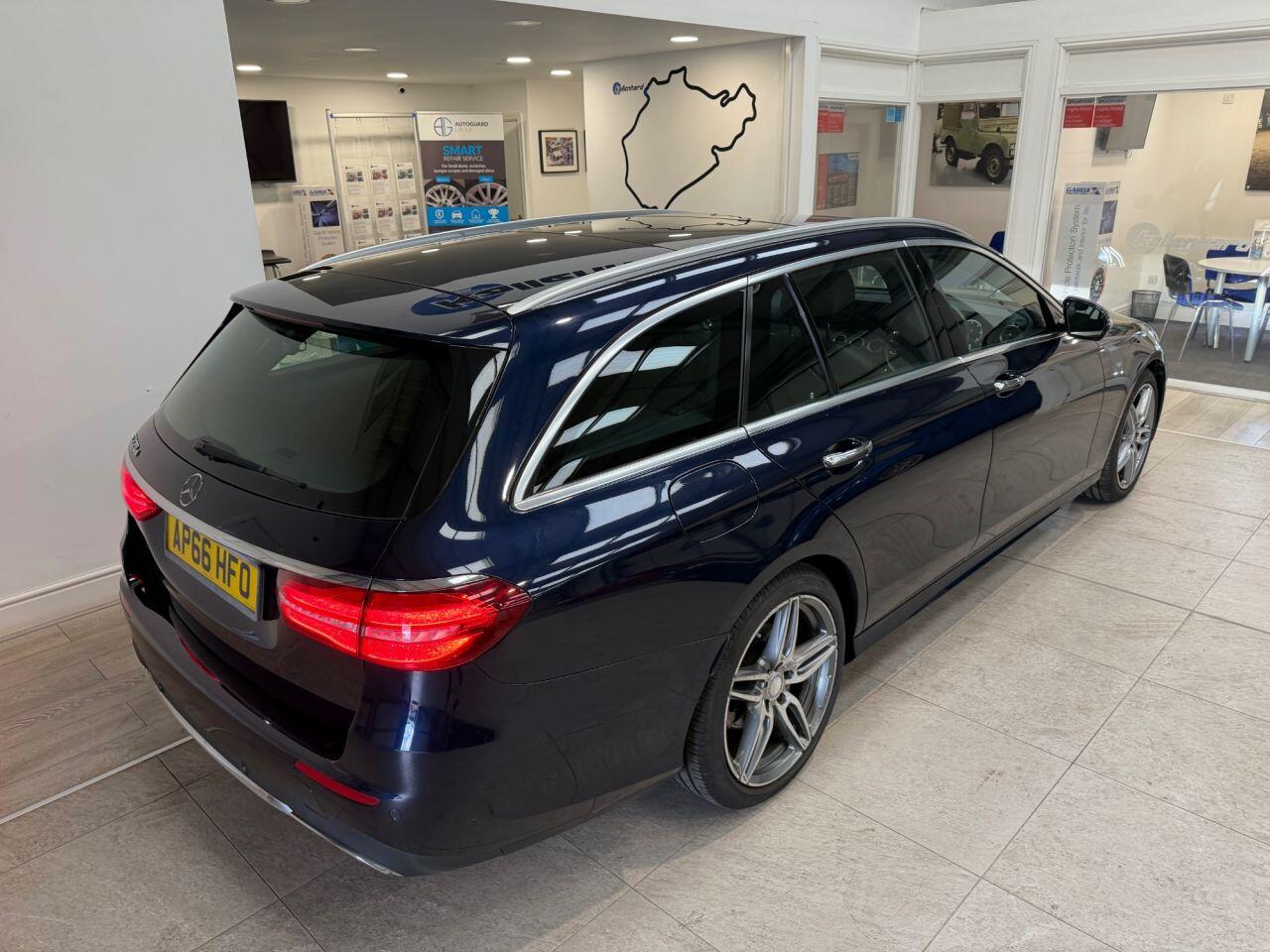 Mercedes-Benz E Class view 13