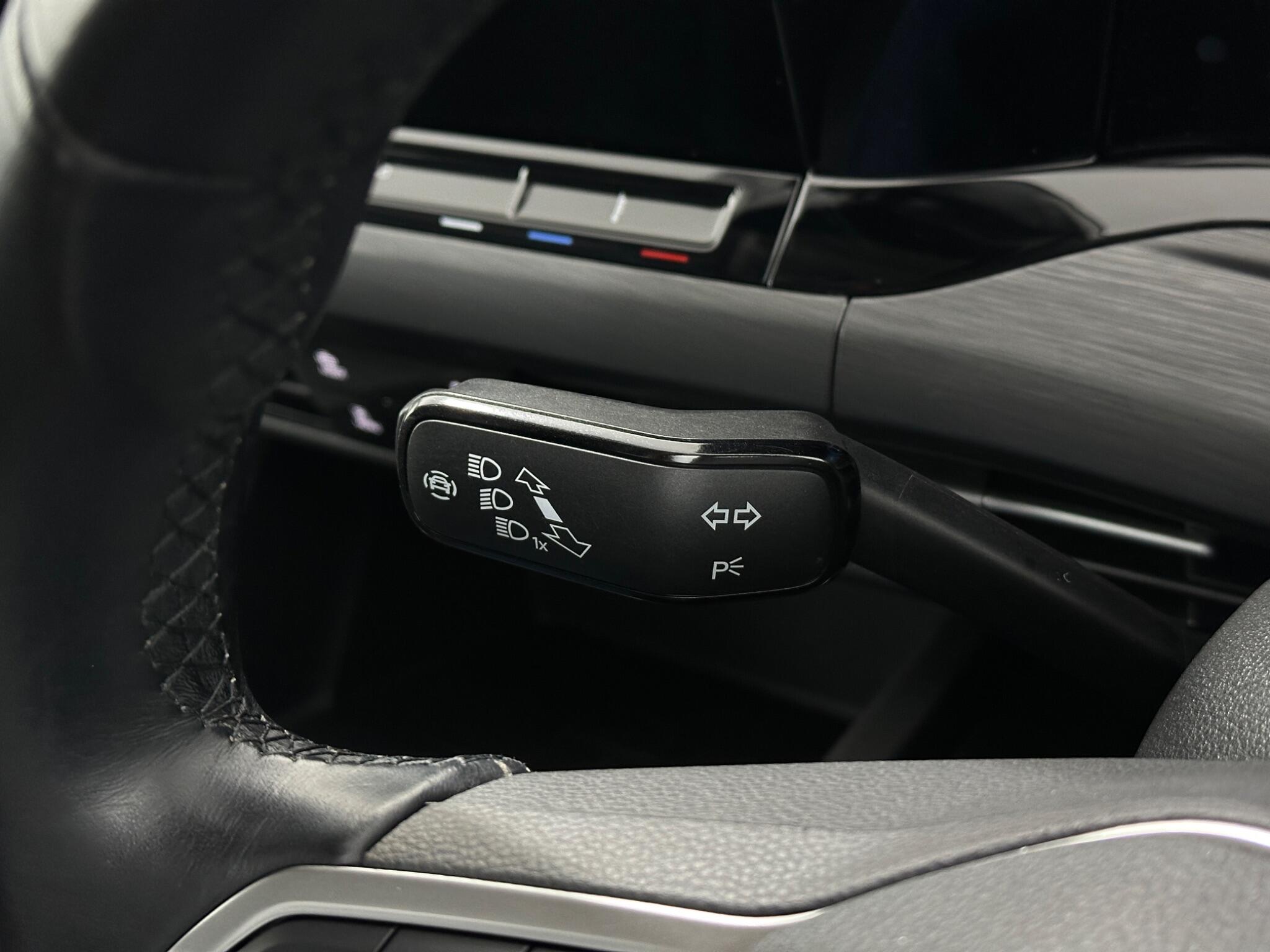 Volkswagen Golf view 14