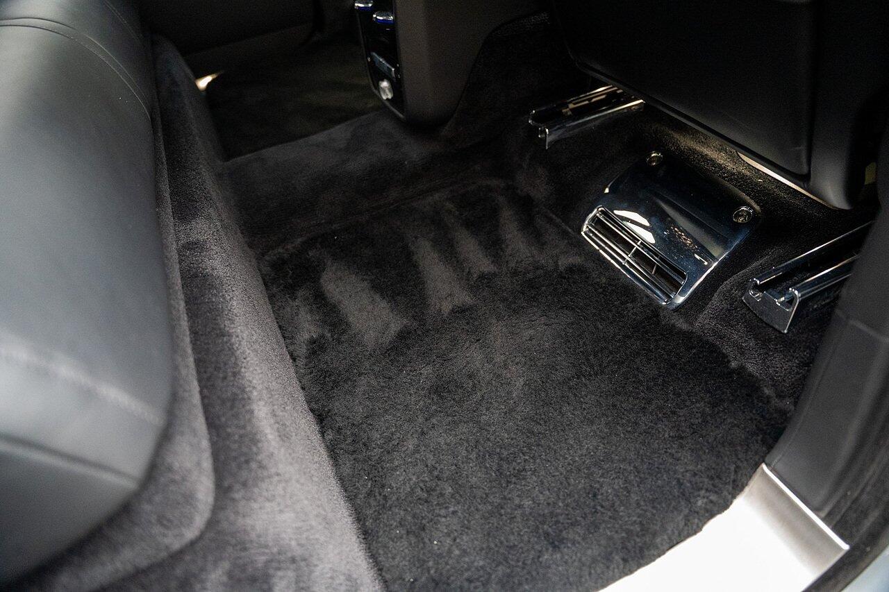 Rolls-Royce Cullinan view 91