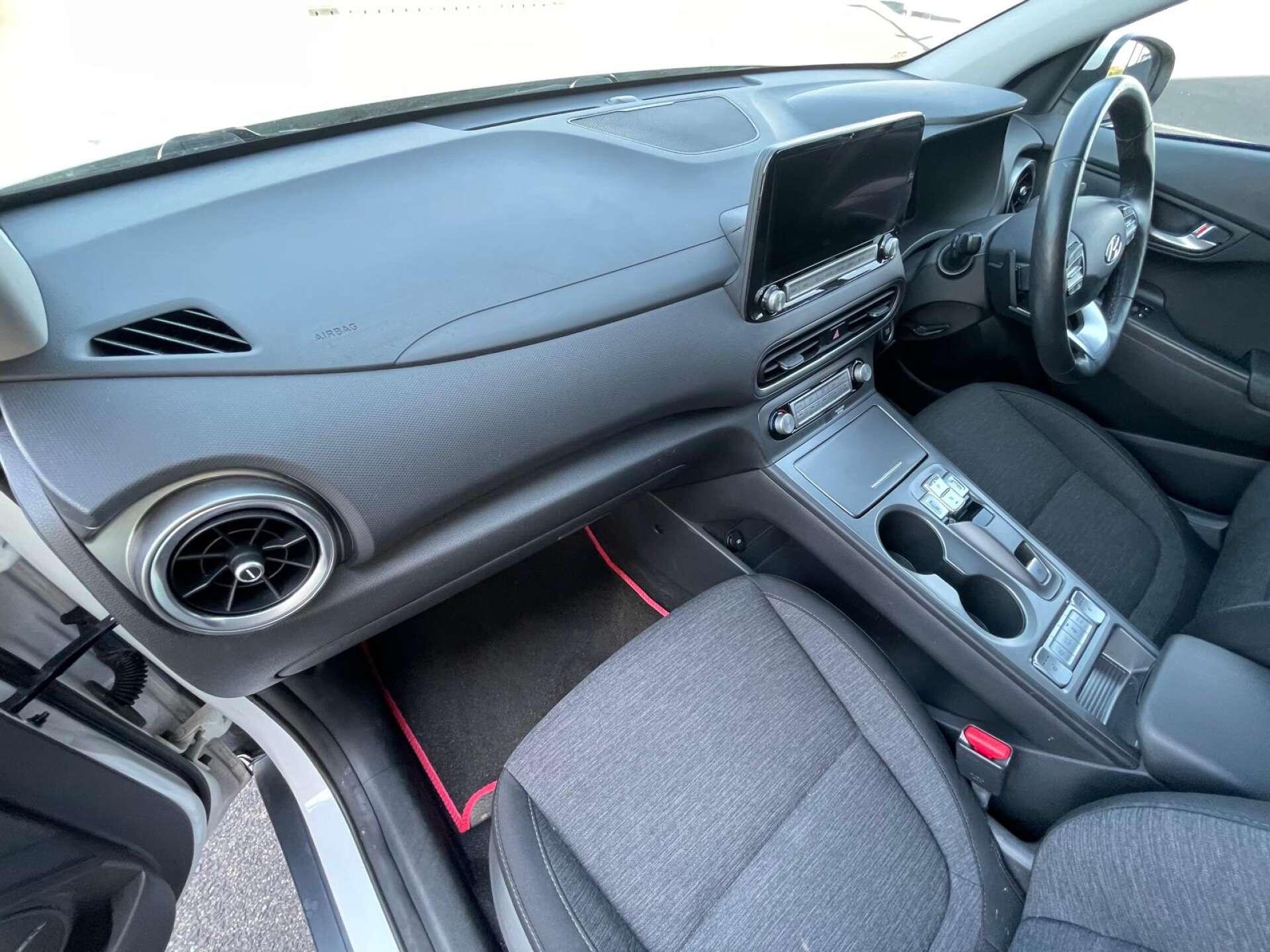 Hyundai Kona view 27