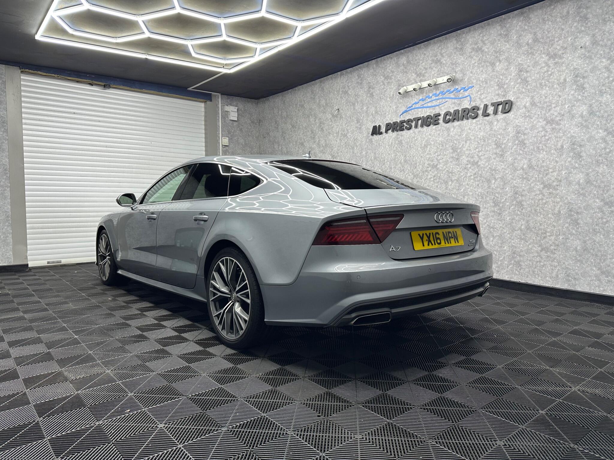 Audi A7 view 6