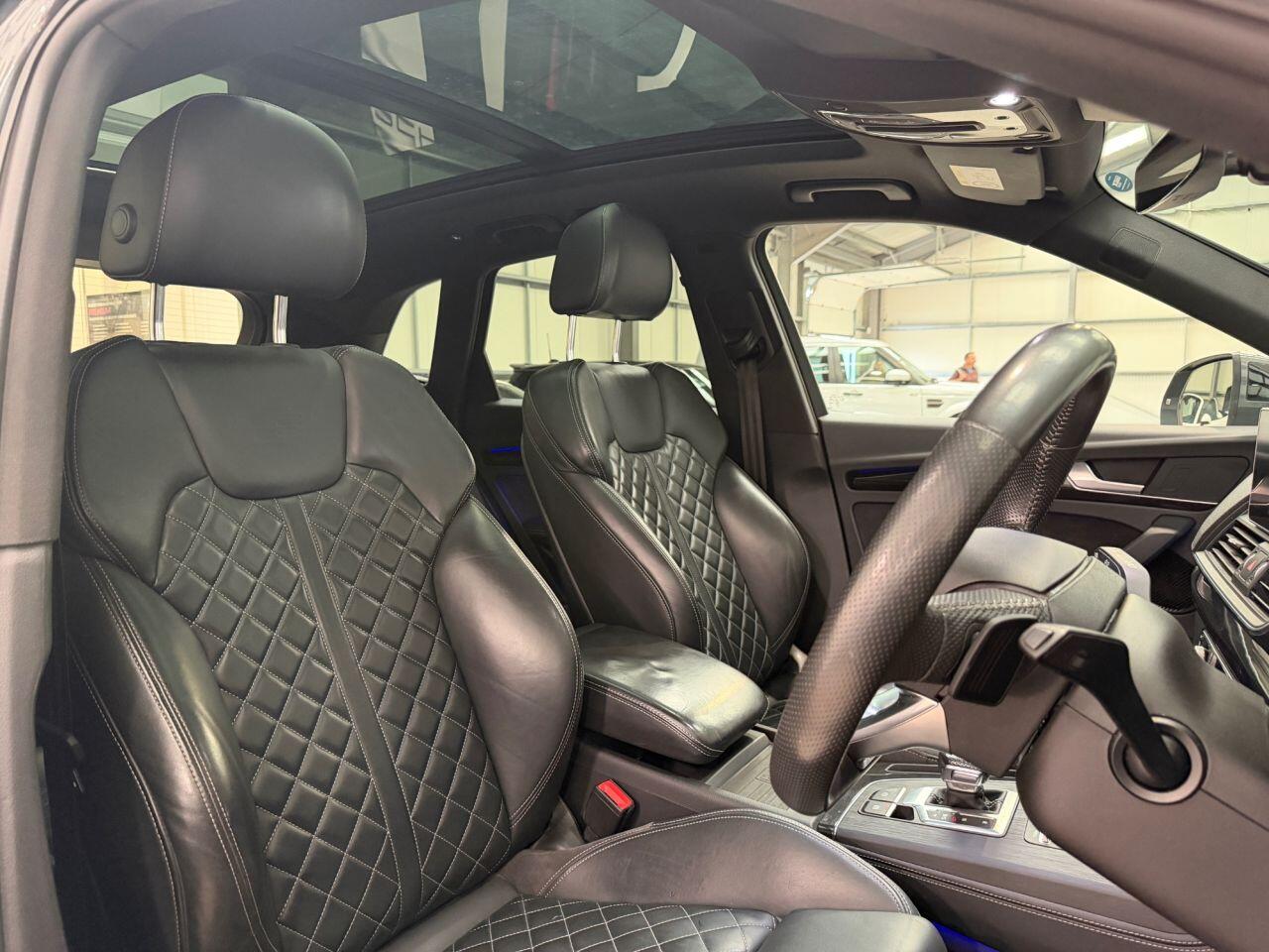 Audi Q5 view 17