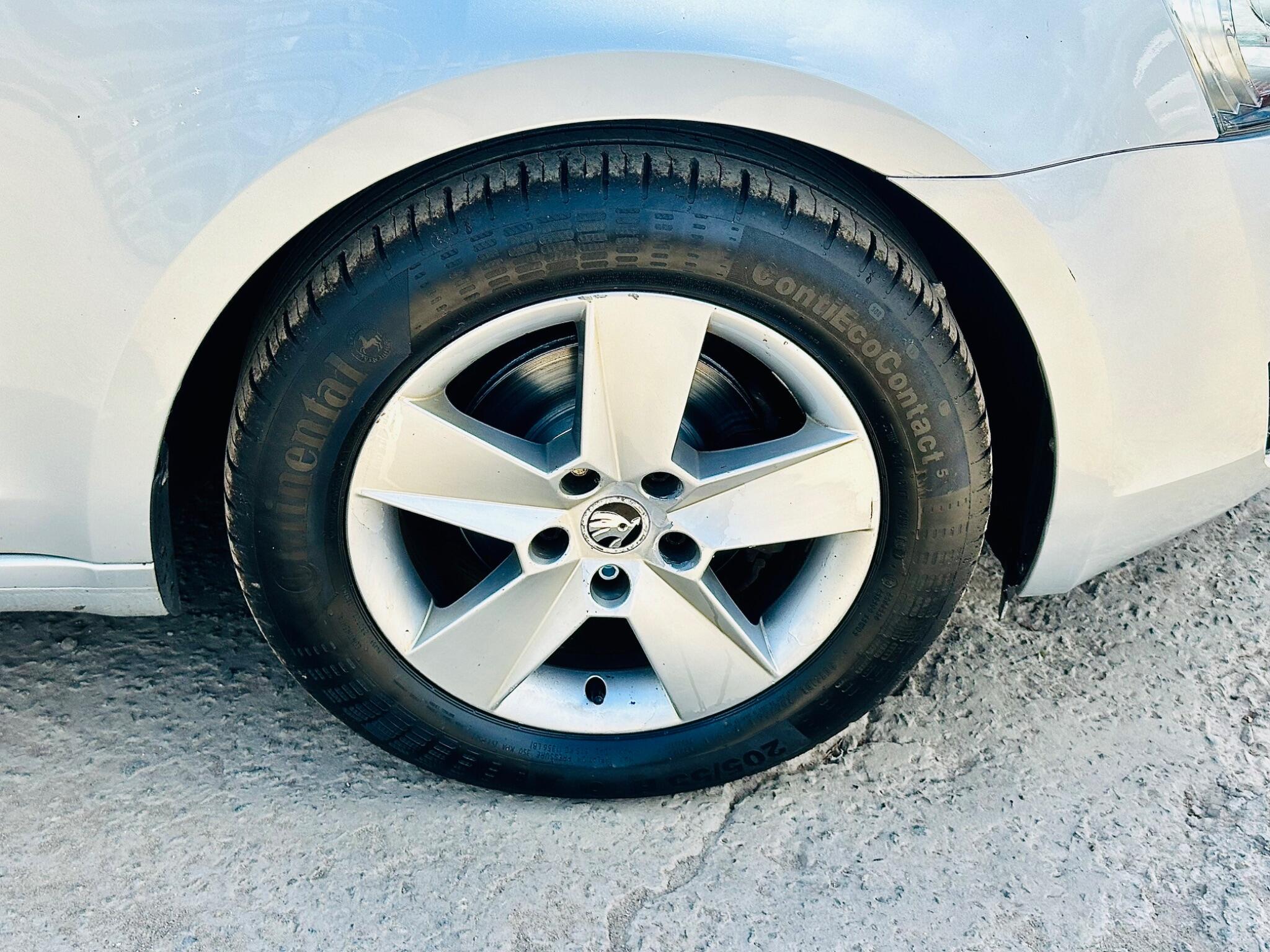 Skoda Octavia view 5