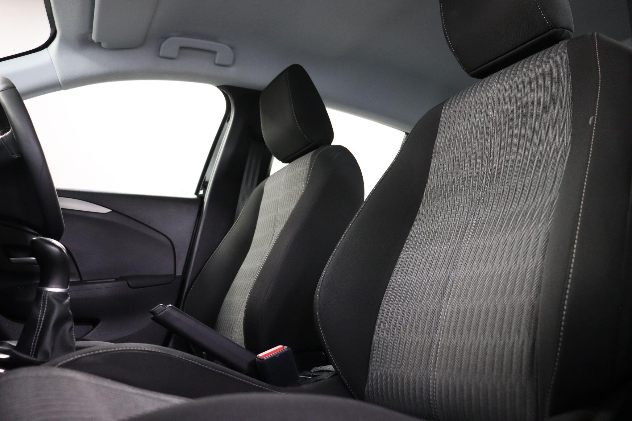 Vauxhall Corsa view 35