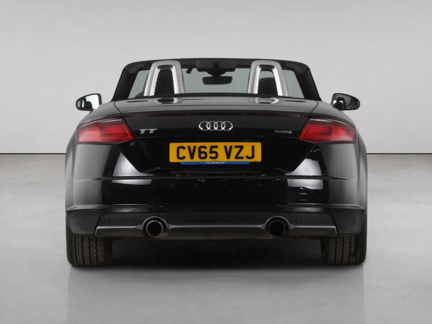 Audi TT view 10