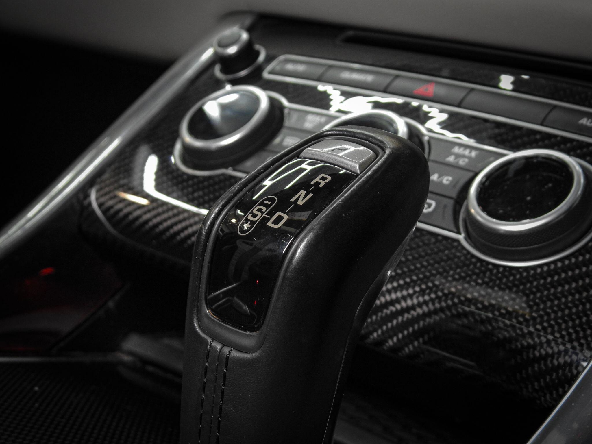 Land Rover Range Rover Sport view 37