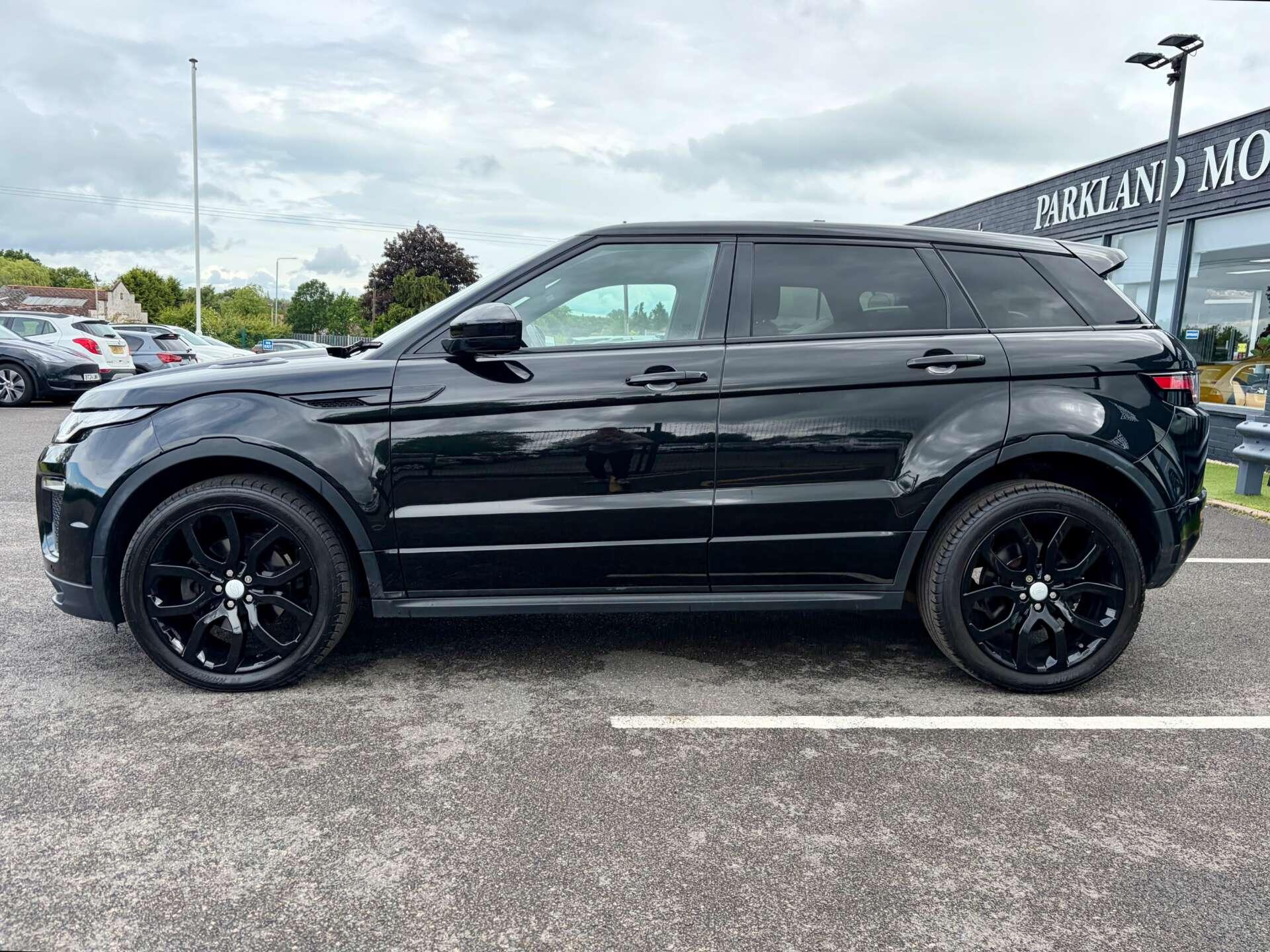 Land Rover Range Rover Evoque view 5