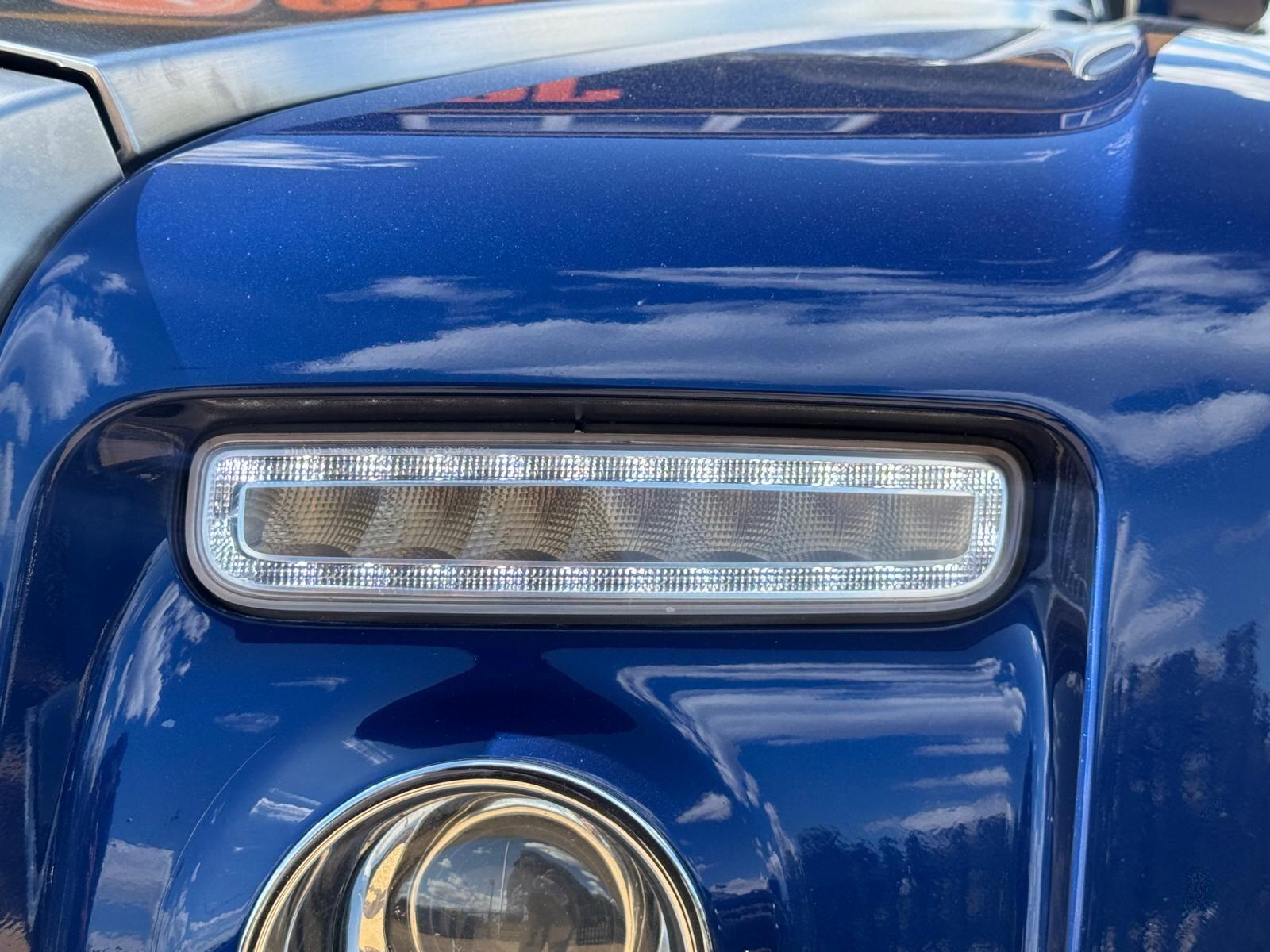 Rolls-Royce Phantom view 25