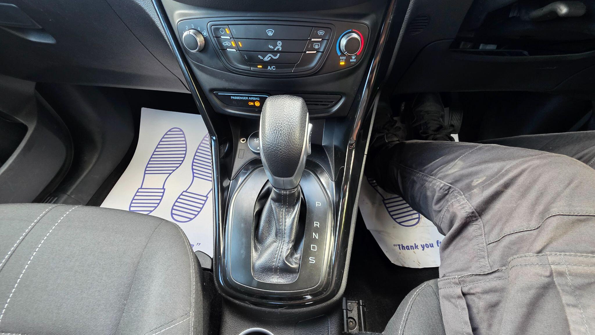 Ford B-Max view 24